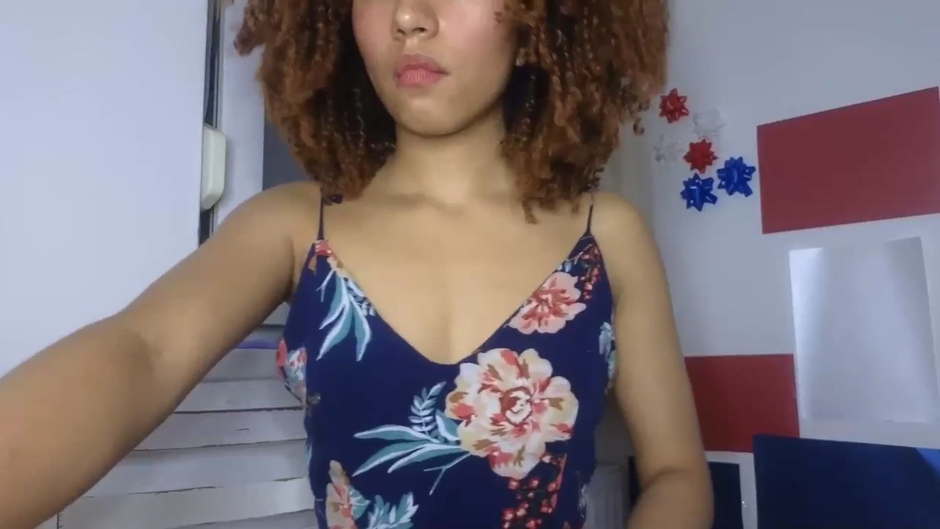 Gallery image thumbnail from Cofewithmilk's myfreecams stream on, 08/15/2023, 21:27 image 13 of 20