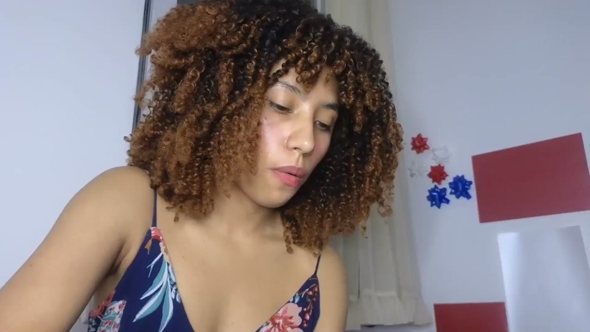 Gallery image thumbnail from Cofewithmilk's myfreecams stream on, 08/15/2023, 21:27 image 7 of 20