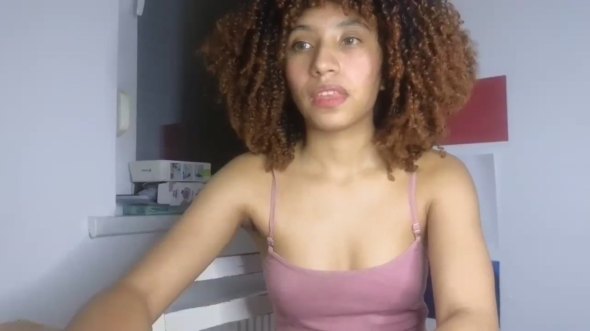 Gallery image thumbnail from Cofewithmilk's myfreecams stream on, 08/18/2023, 03:42 image 15 of 20
