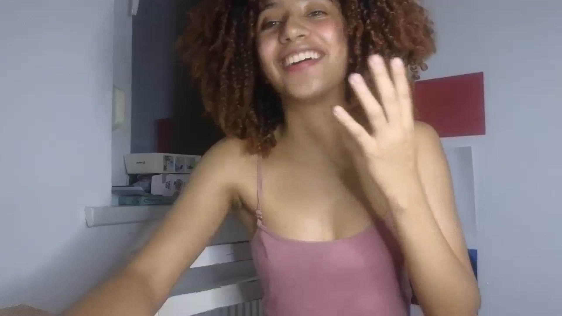 Gallery image thumbnail from Cofewithmilk's myfreecams stream on, 08/18/2023, 03:42 image 16 of 20