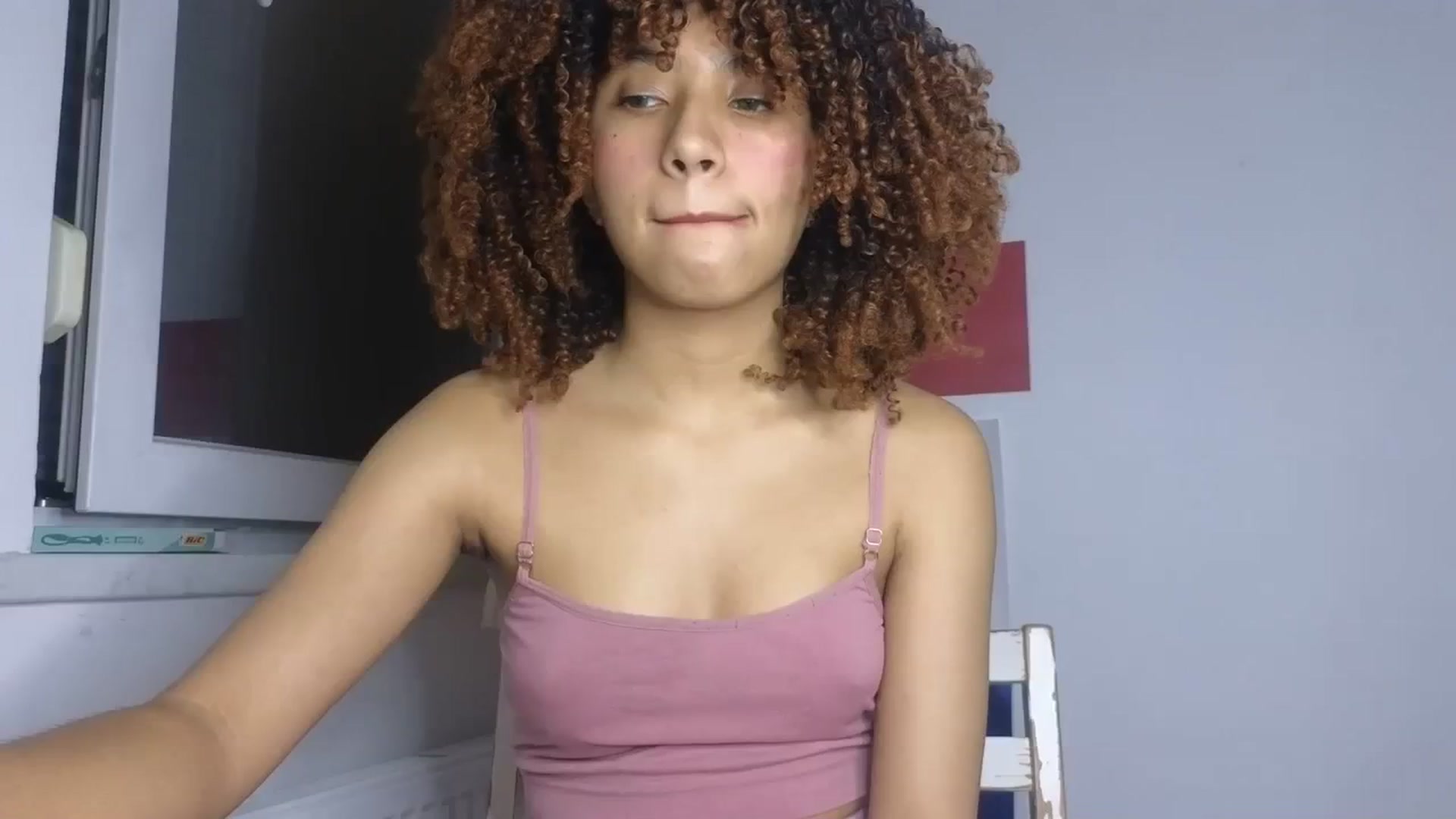 Gallery image thumbnail from Cofewithmilk's myfreecams stream on, 08/20/2023, 03:08 image 6 of 20