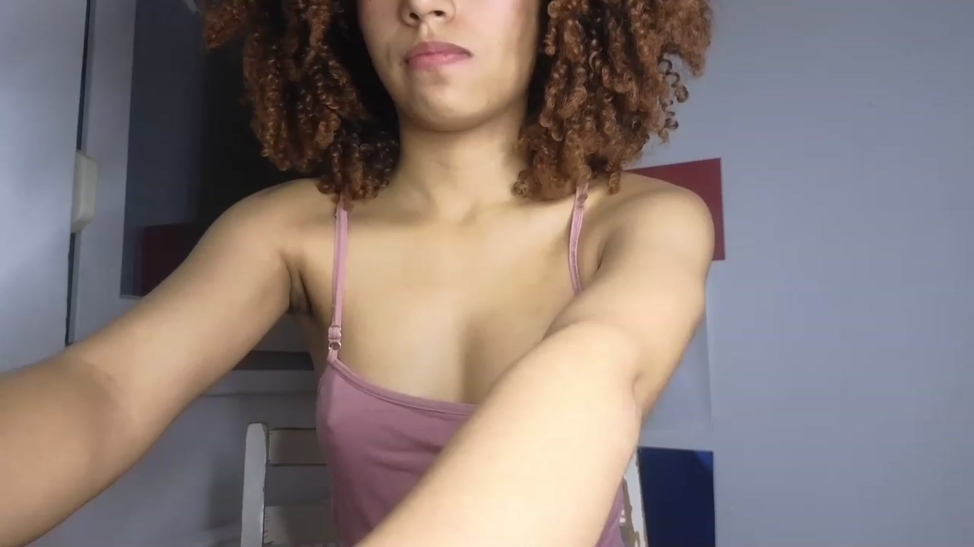 Gallery image thumbnail from Cofewithmilk's myfreecams stream on, 08/20/2023, 04:33 image 10 of 20