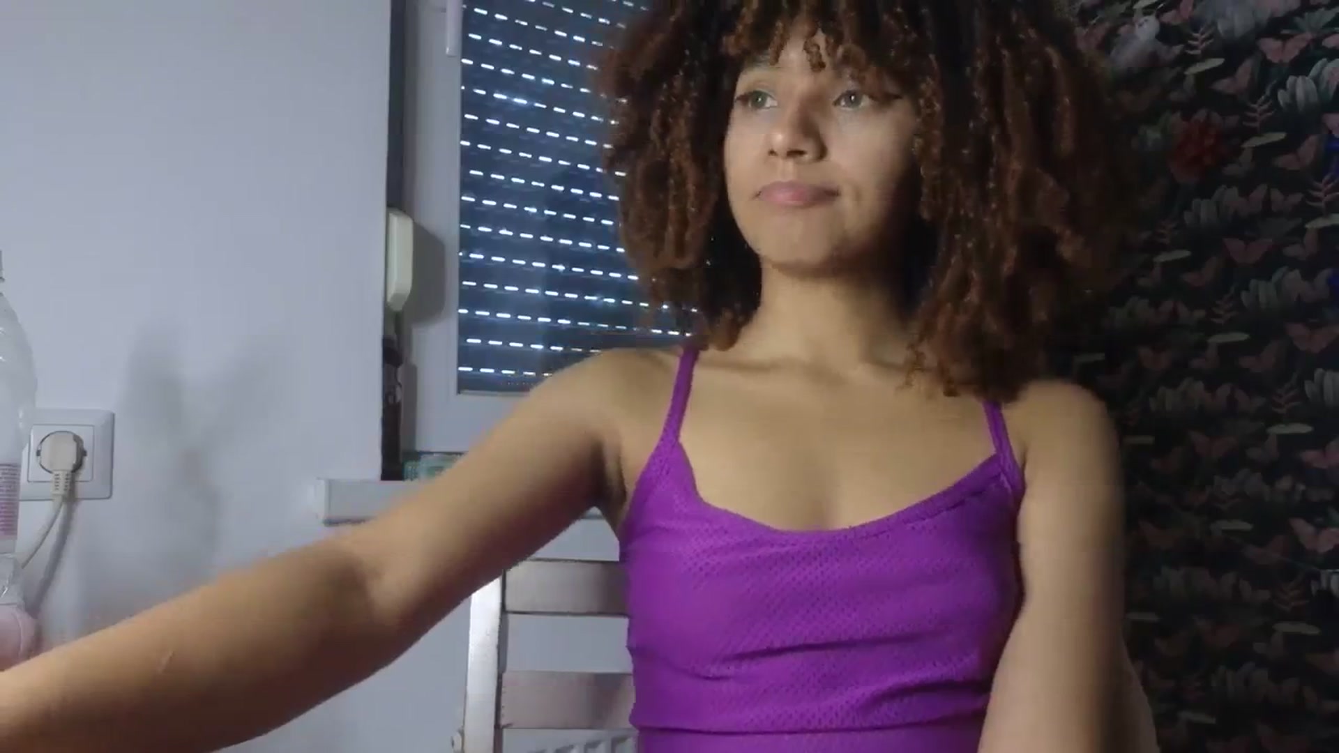 Gallery image thumbnail from Cofewithmilk's myfreecams stream on, 08/30/2023, 16:03 image 18 of 20