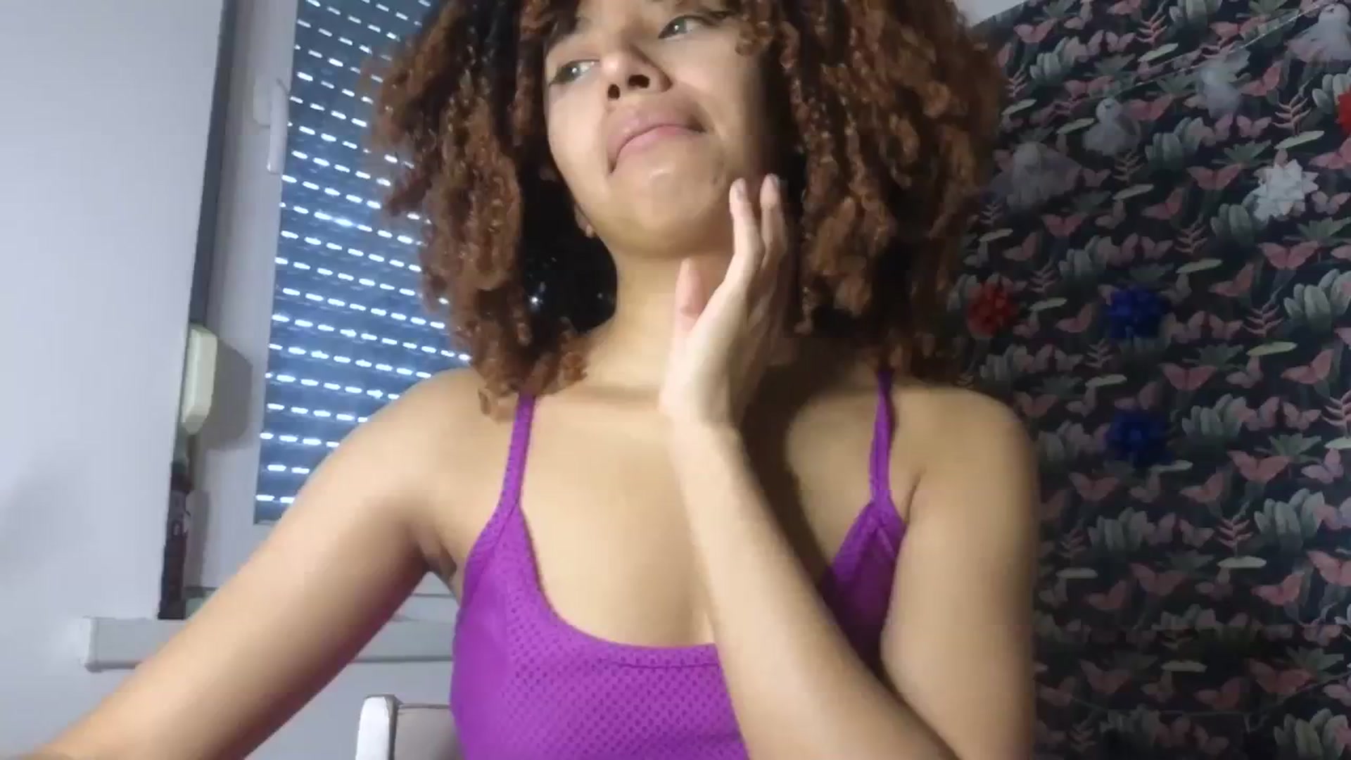 Gallery image thumbnail from Cofewithmilk's myfreecams stream on, 08/30/2023, 16:03 image 1 of 20