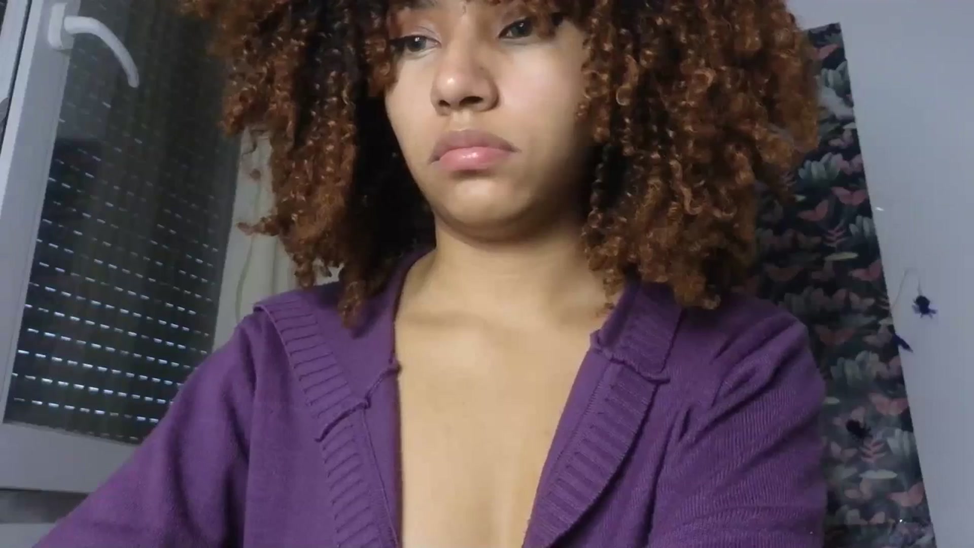 Gallery image thumbnail from Cofewithmilk's myfreecams stream on, 08/31/2023, 17:41 image 8 of 20