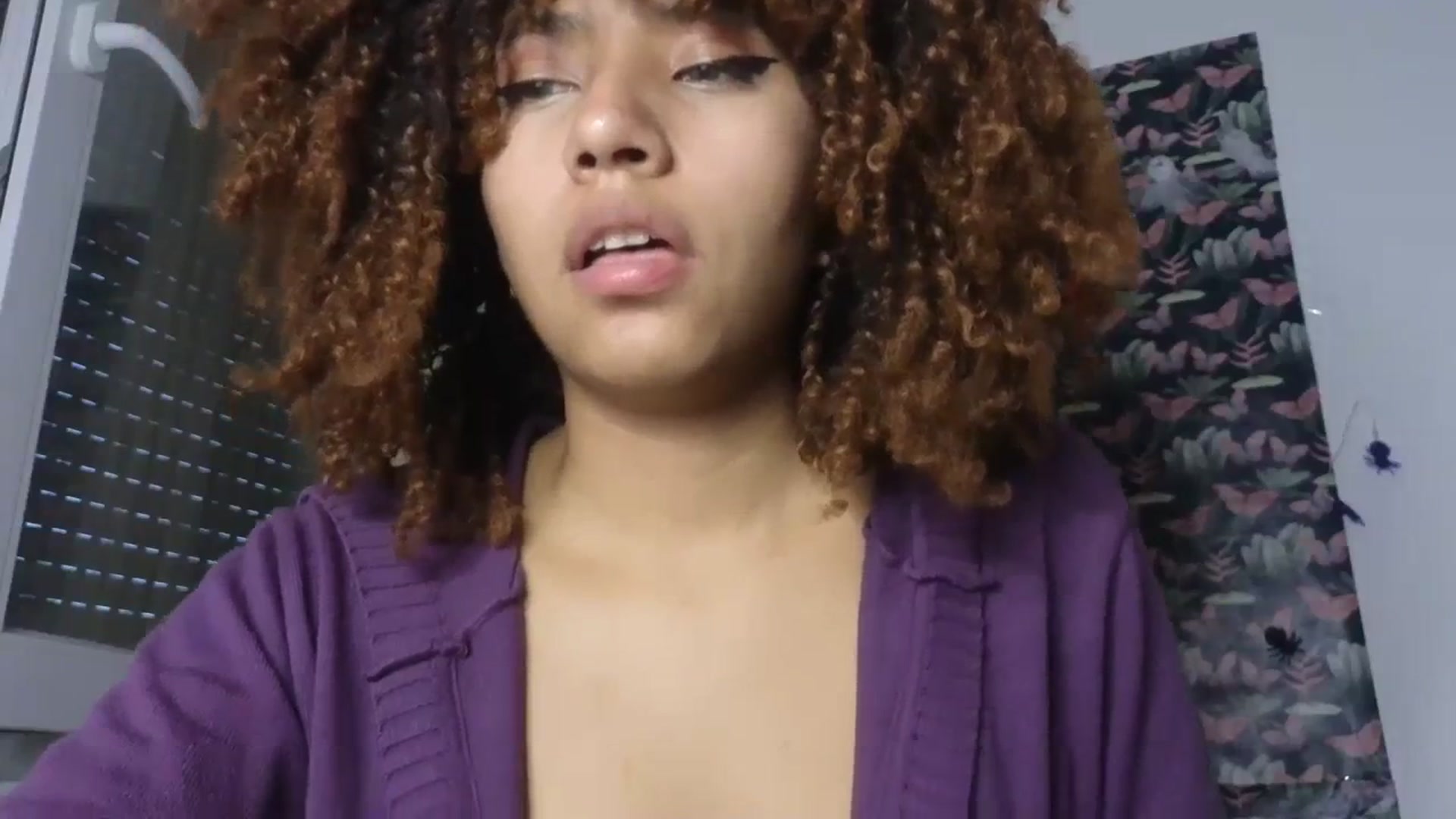 Gallery image thumbnail from Cofewithmilk's myfreecams stream on, 08/31/2023, 17:41 image 14 of 20