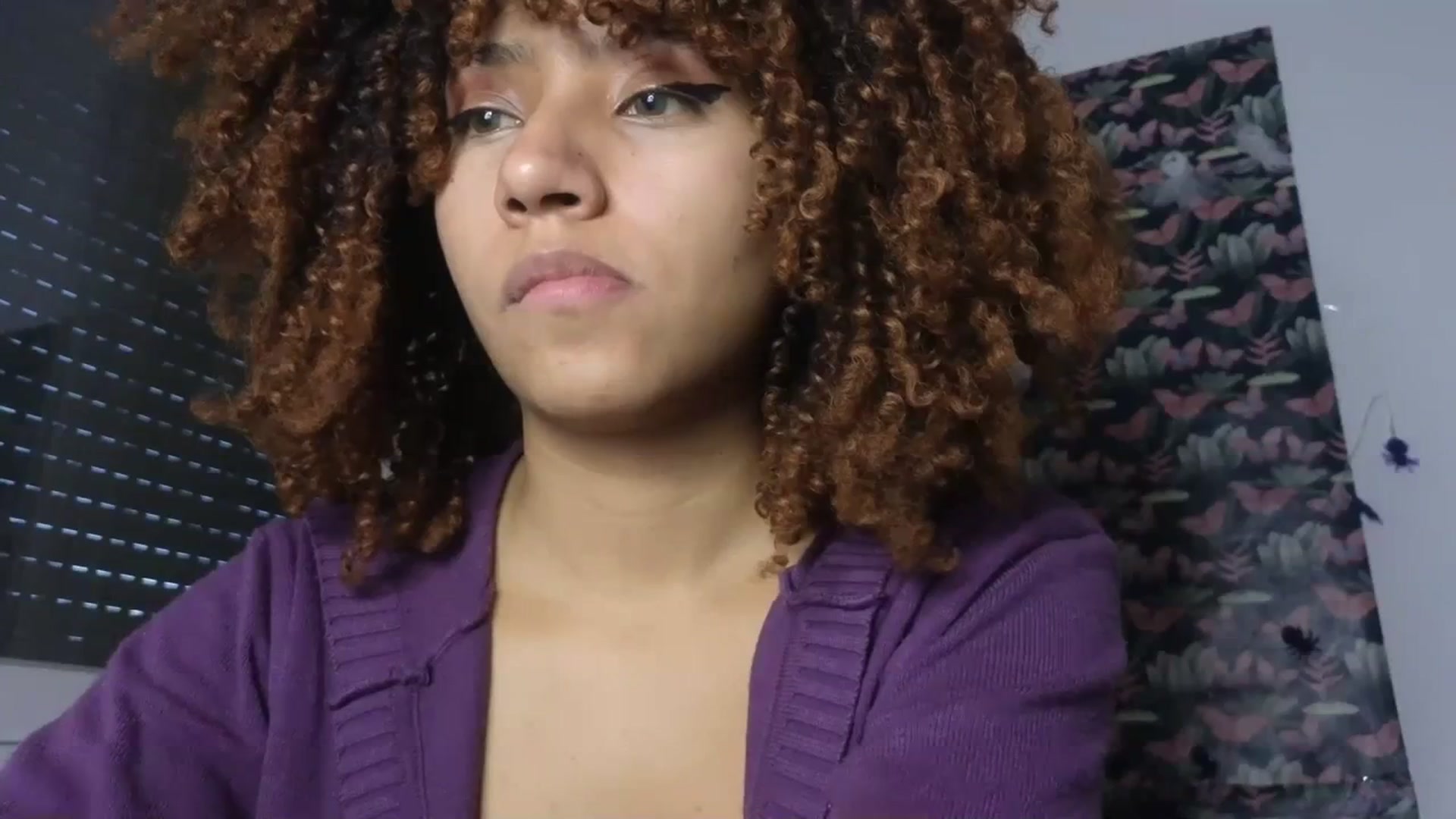 Gallery image thumbnail from Cofewithmilk's myfreecams stream on, 08/31/2023, 17:41 image 17 of 20