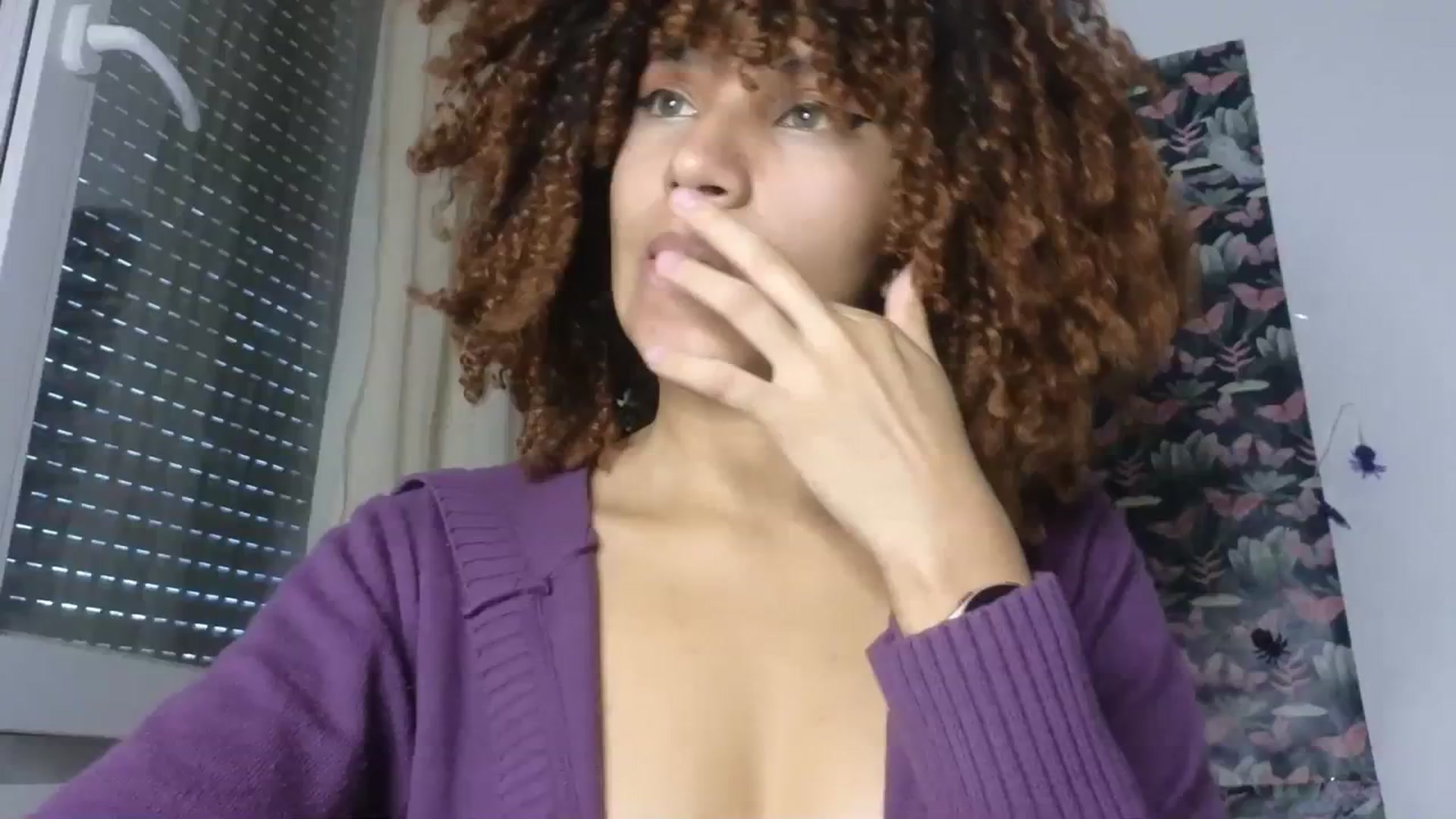 Gallery image thumbnail from Cofewithmilk's myfreecams stream on, 08/31/2023, 17:41 image 1 of 20