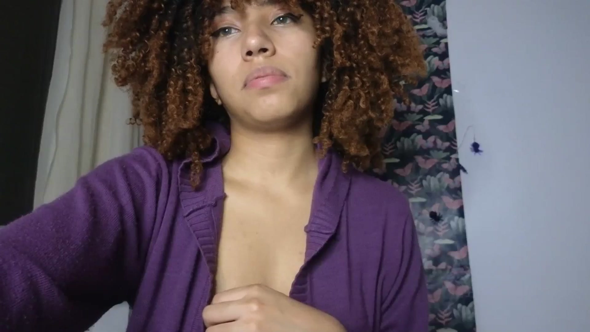 Gallery image thumbnail from Cofewithmilk's myfreecams stream on, 08/31/2023, 19:07 image 16 of 20
