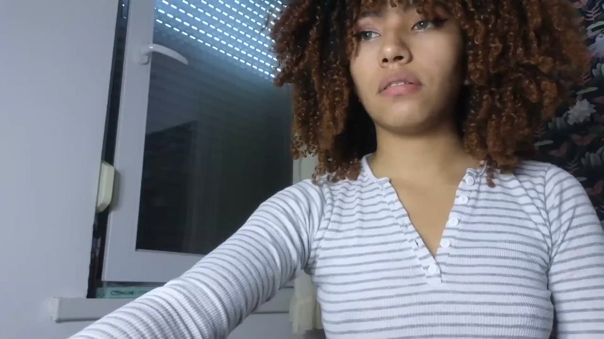 Gallery image thumbnail from Cofewithmilk's myfreecams stream on, 09/01/2023, 14:25 image 6 of 20
