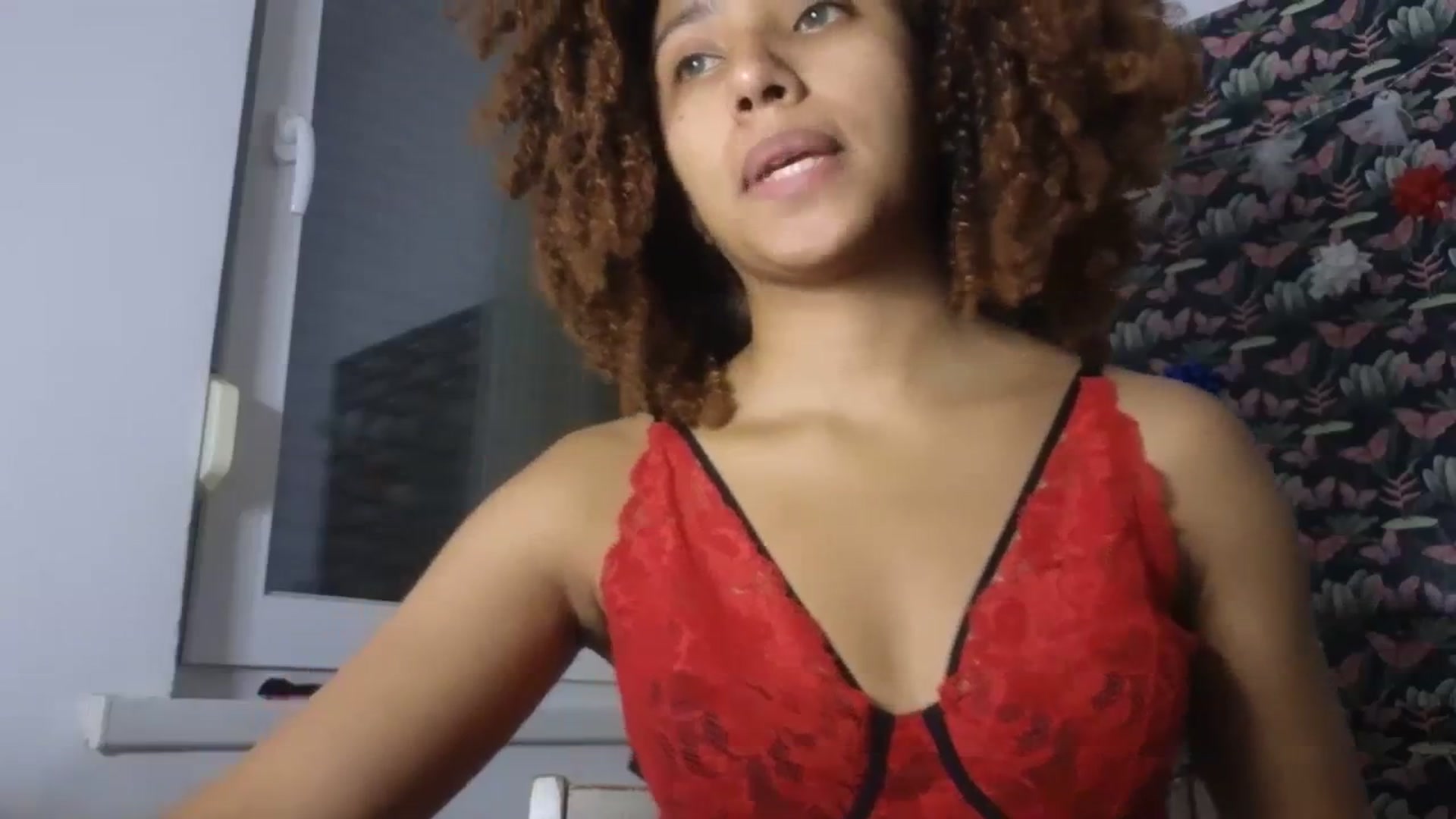 Gallery image thumbnail from Cofewithmilk's myfreecams stream on, 09/17/2023, 01:48 image 7 of 20