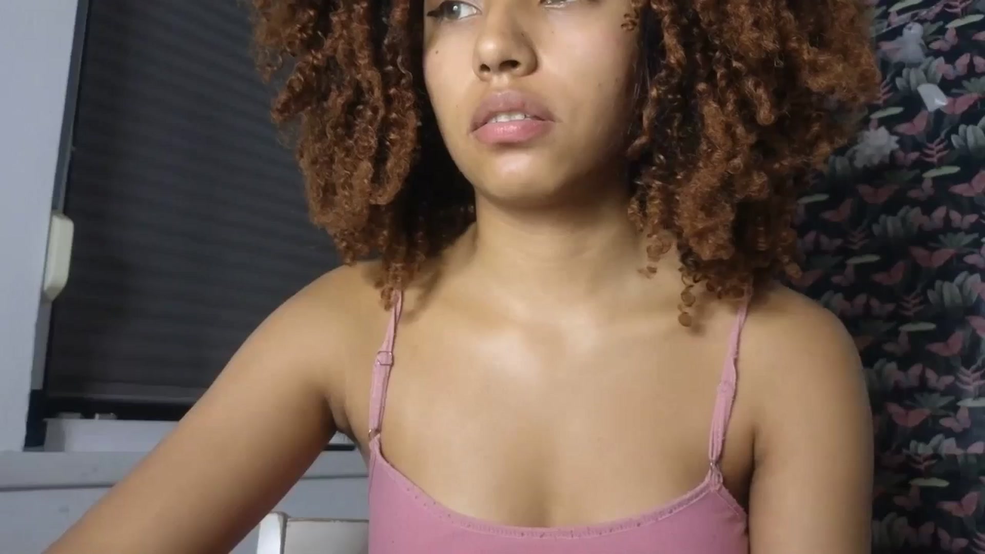 Gallery image thumbnail from Cofewithmilk's myfreecams stream on, 09/19/2023, 09:03 image 3 of 20