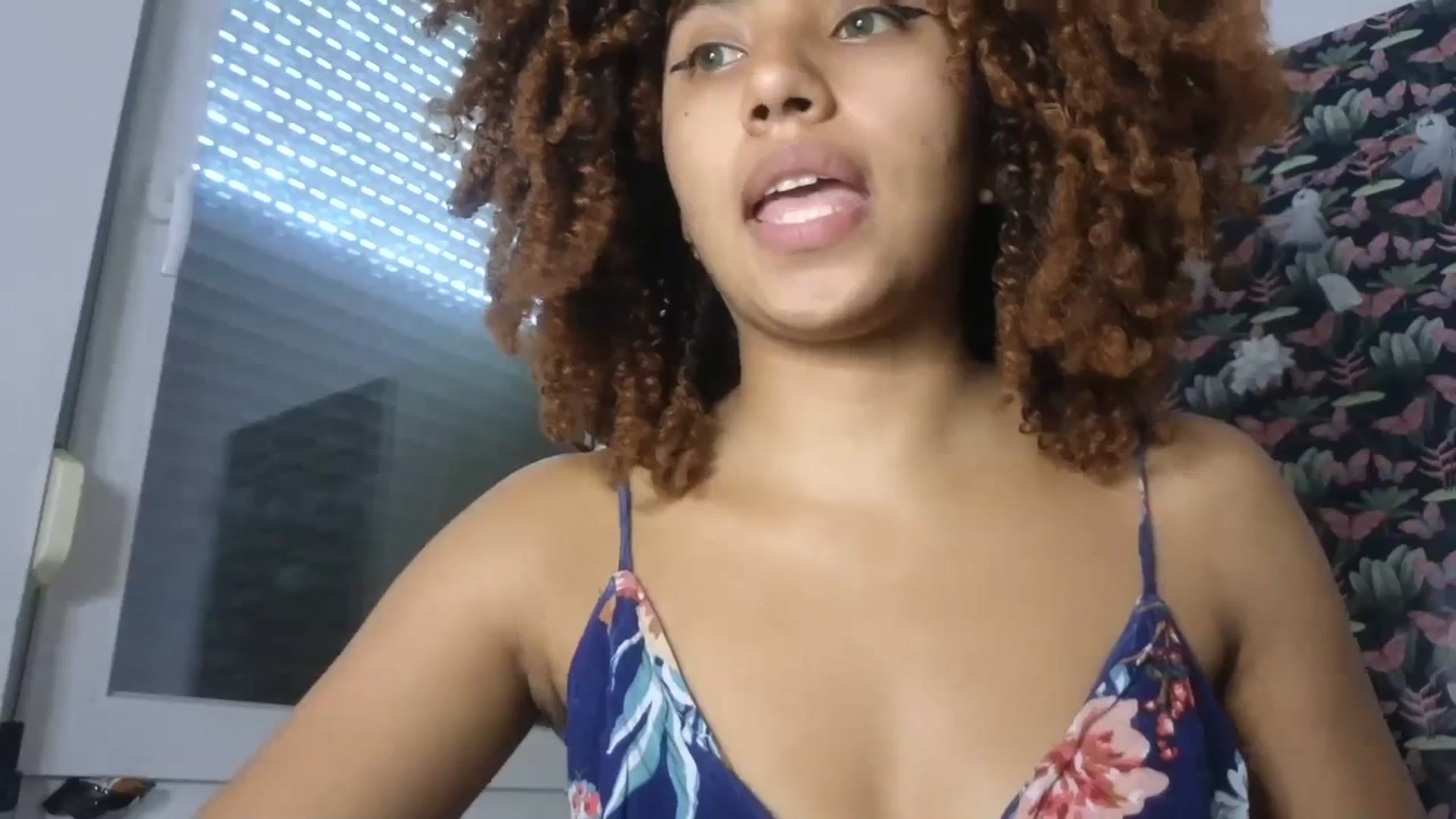 Gallery image thumbnail from Cofewithmilk's myfreecams stream on, 09/19/2023, 13:48 image 4 of 20