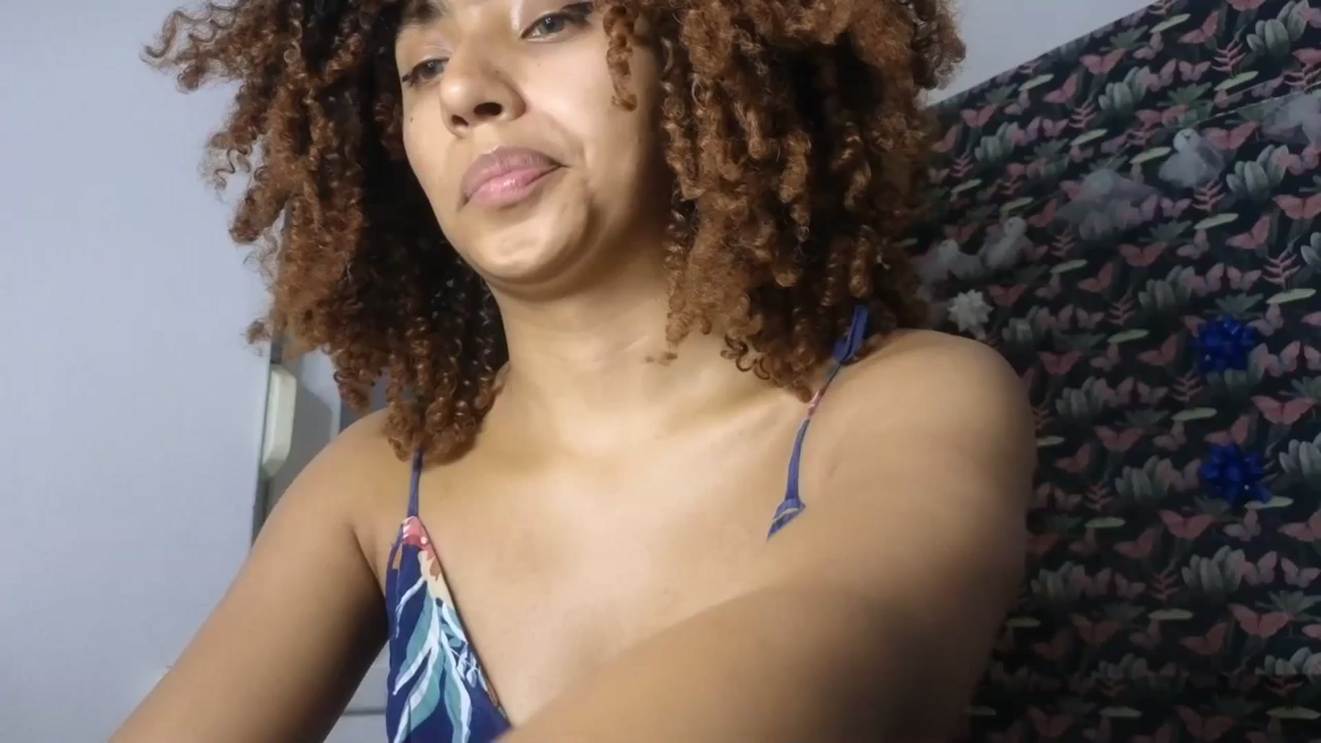 Gallery image thumbnail from Cofewithmilk's myfreecams stream on, 09/19/2023, 14:50 image 1 of 20