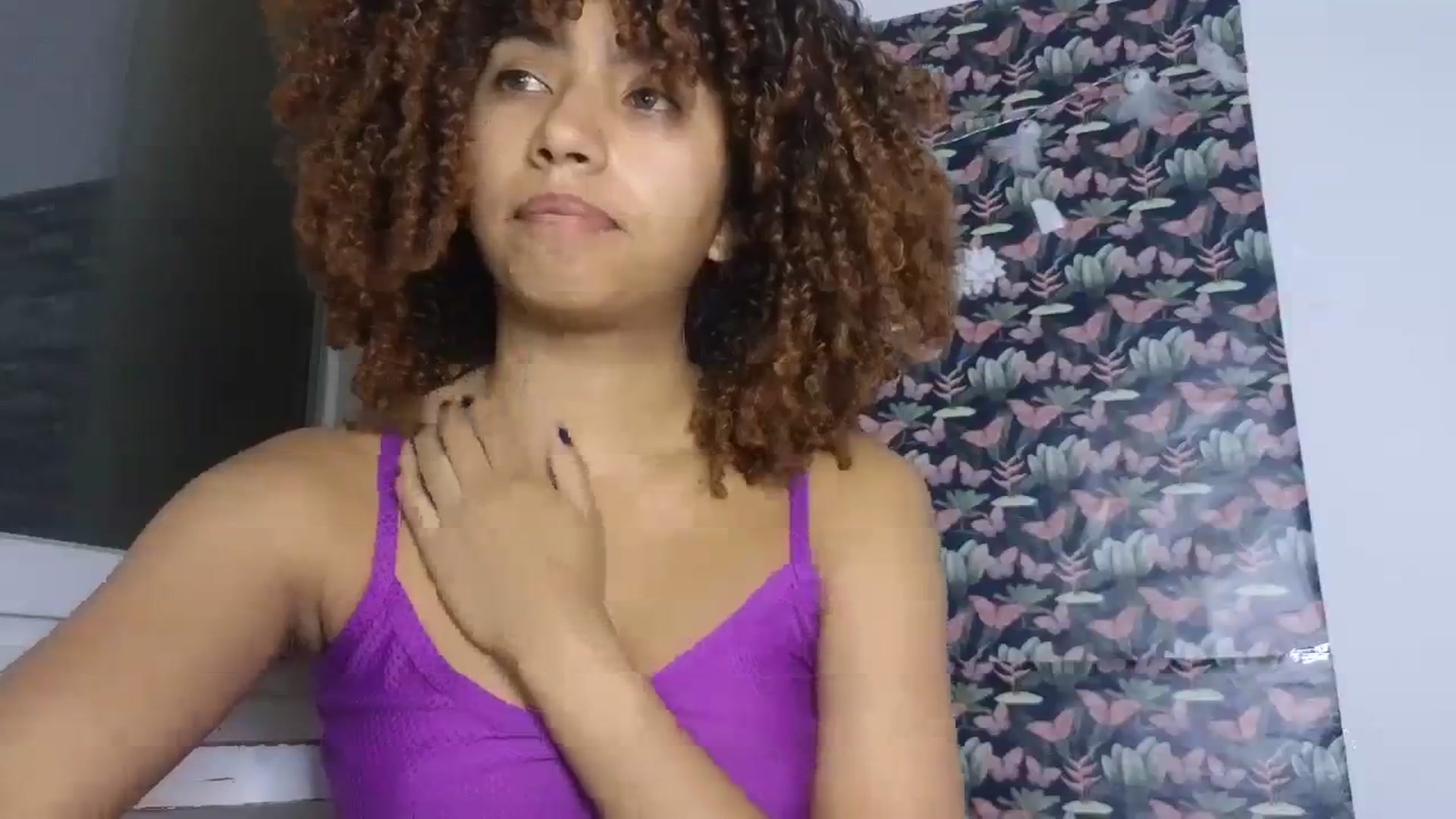 Gallery image thumbnail from Cofewithmilk's myfreecams stream on, 09/20/2023, 09:03 image 10 of 20