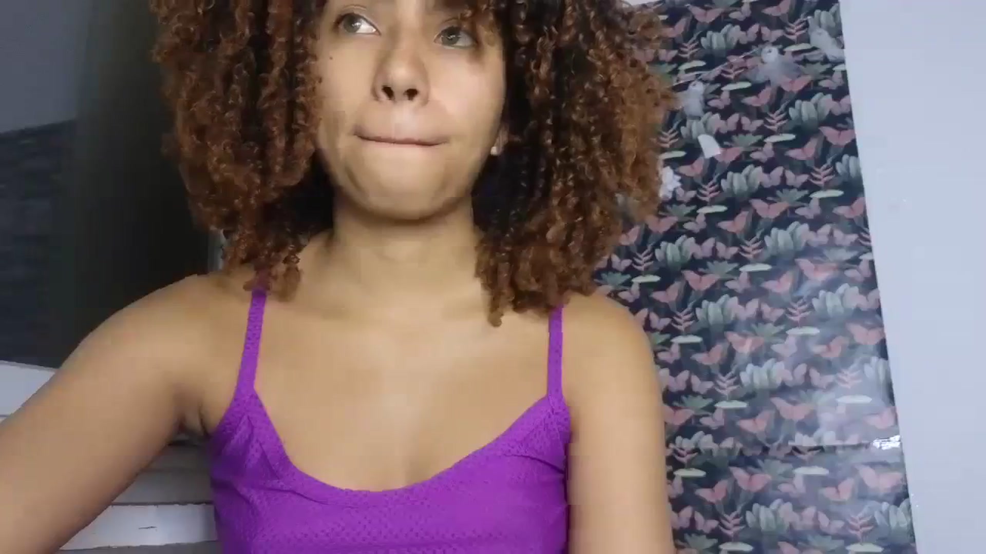 Gallery image thumbnail from Cofewithmilk's myfreecams stream on, 09/20/2023, 09:03 image 9 of 20