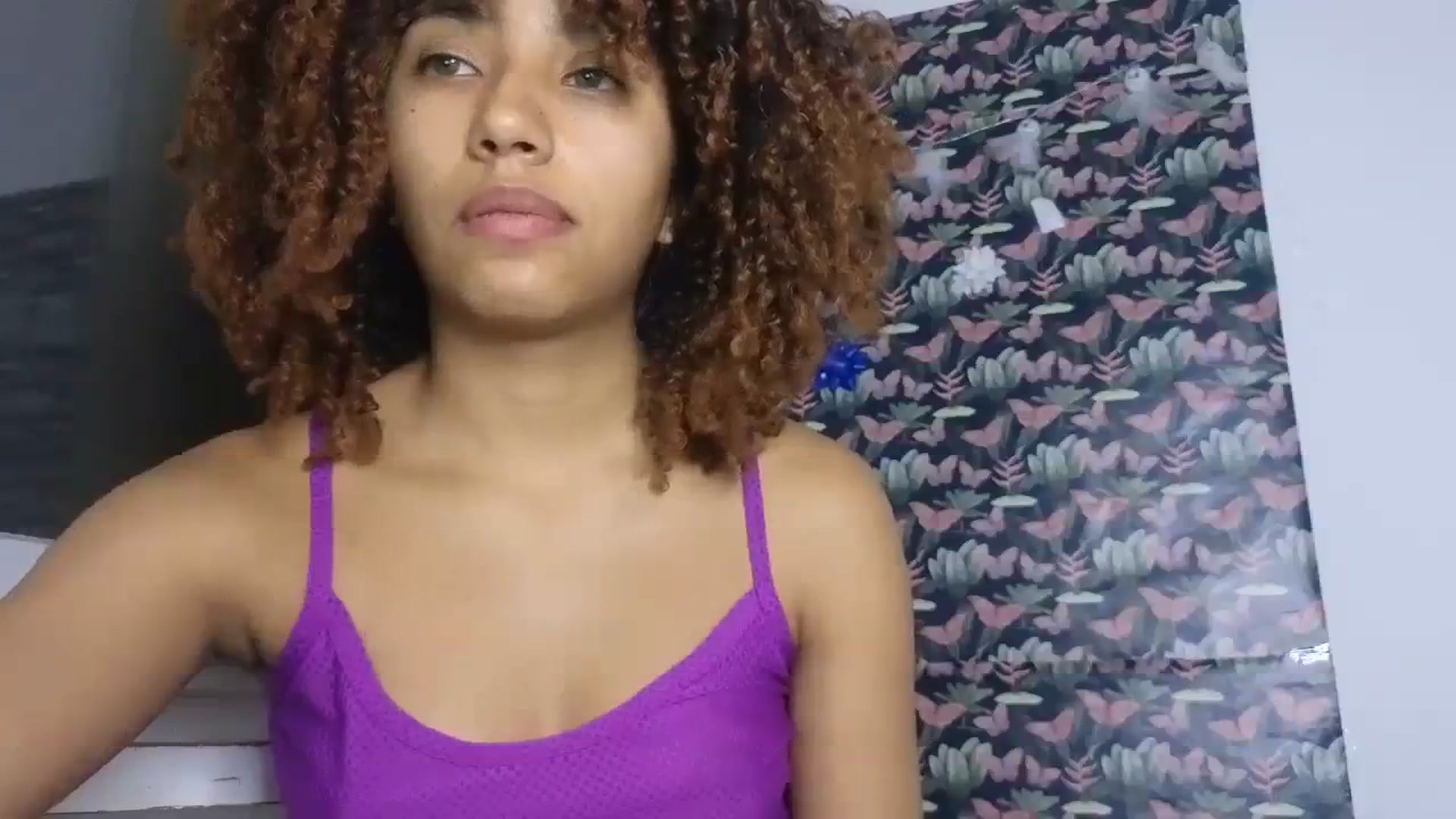 Gallery image thumbnail from Cofewithmilk's myfreecams stream on, 09/20/2023, 09:03 image 13 of 20