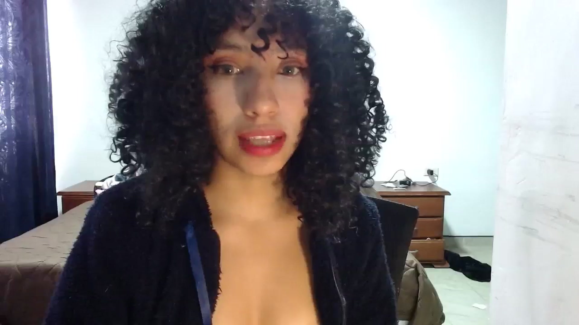 Gallery image thumbnail from Cofewithmilk's myfreecams stream on, 09/24/2023, 13:34 image 6 of 20