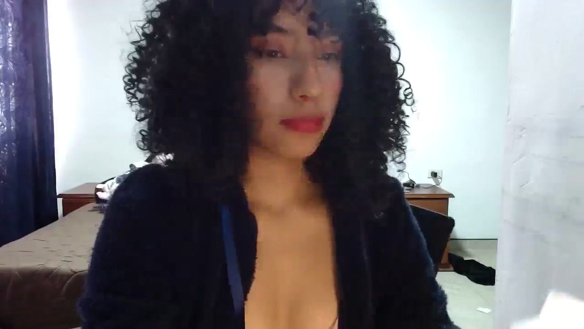 Gallery image thumbnail from Cofewithmilk's myfreecams stream on, 09/24/2023, 13:34 image 3 of 20