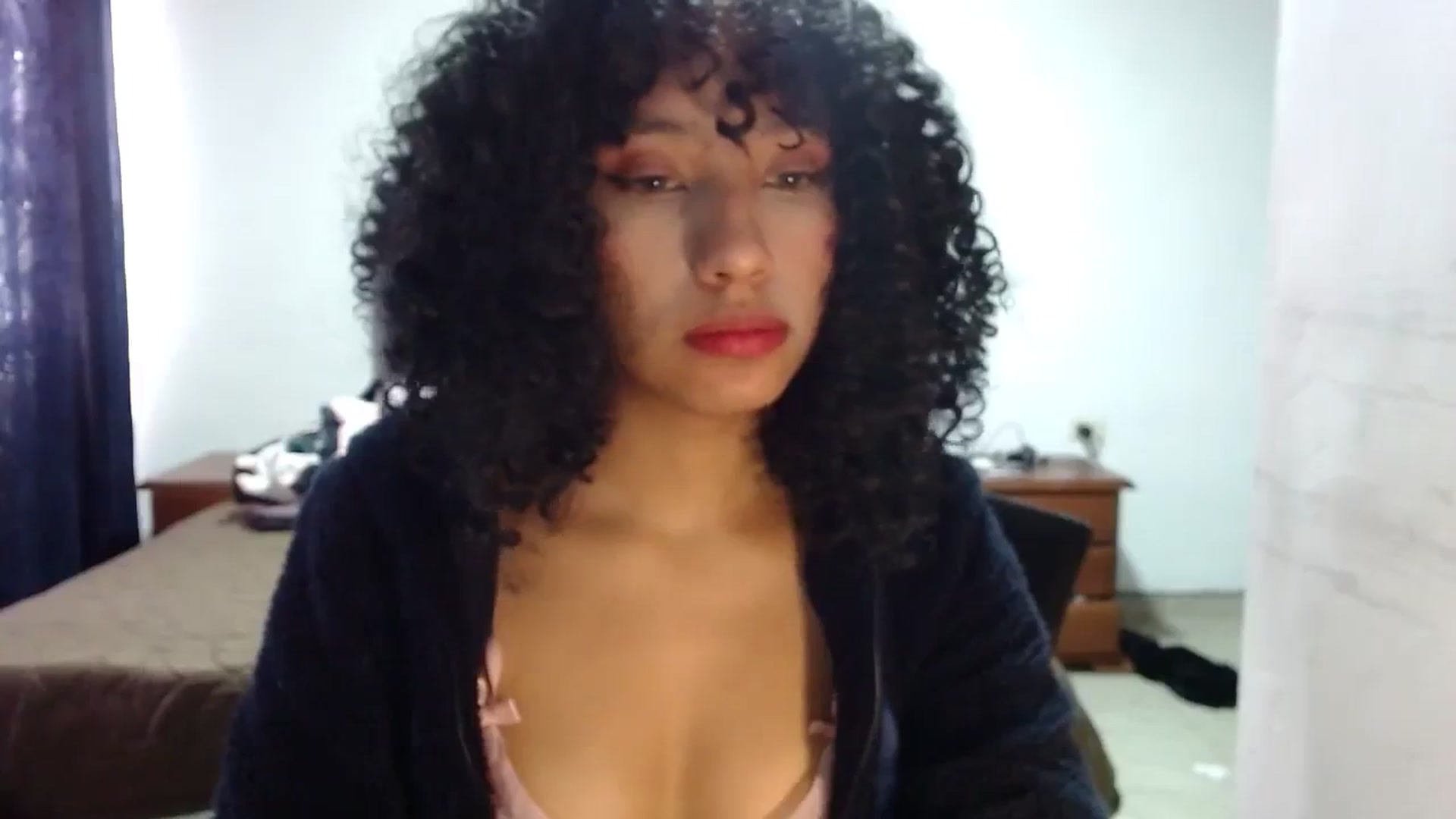 Gallery image thumbnail from Cofewithmilk's myfreecams stream on, 09/24/2023, 13:34 image 11 of 20