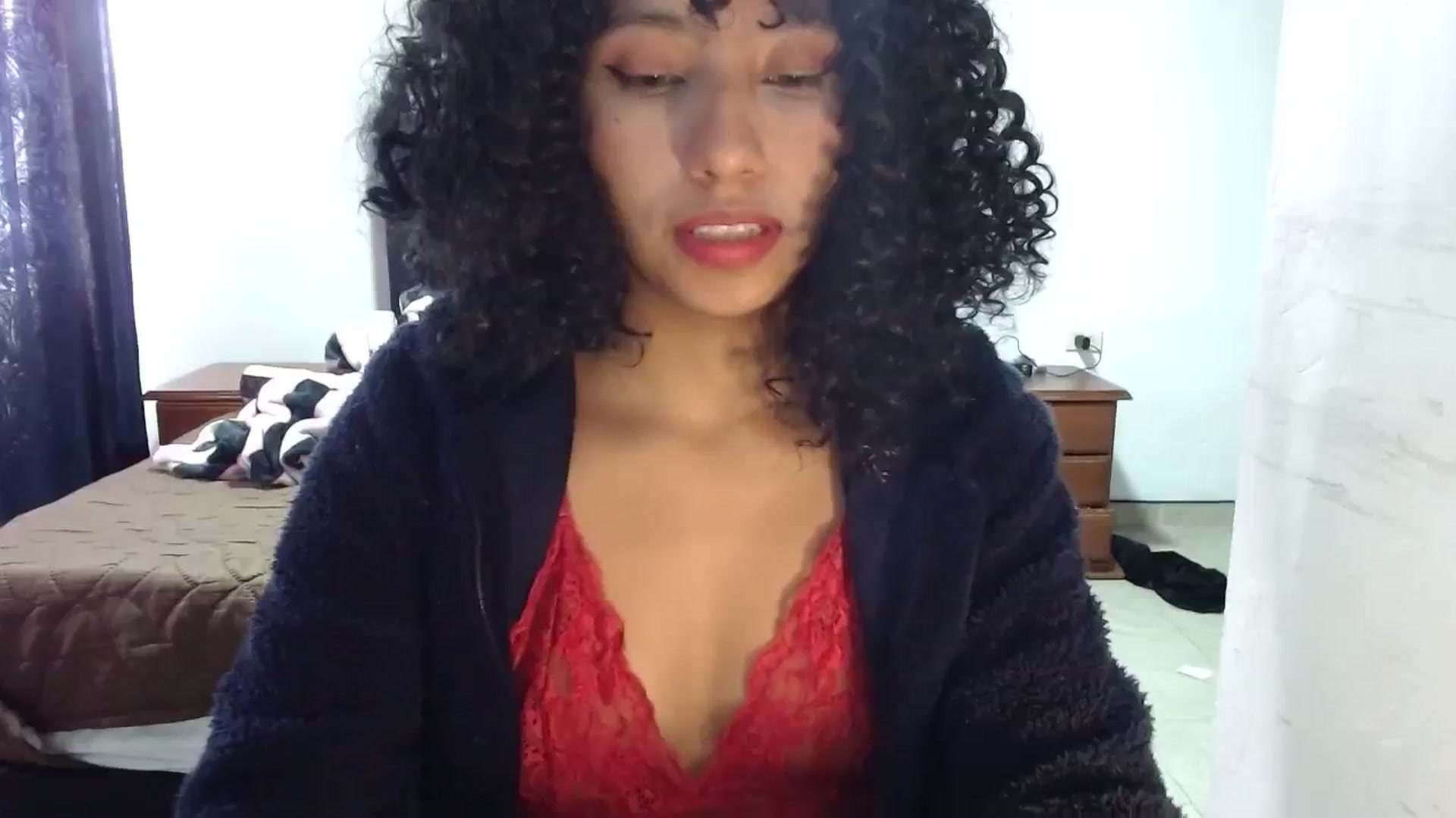 Gallery image thumbnail from Cofewithmilk's myfreecams stream on, 09/24/2023, 14:25 image 6 of 20