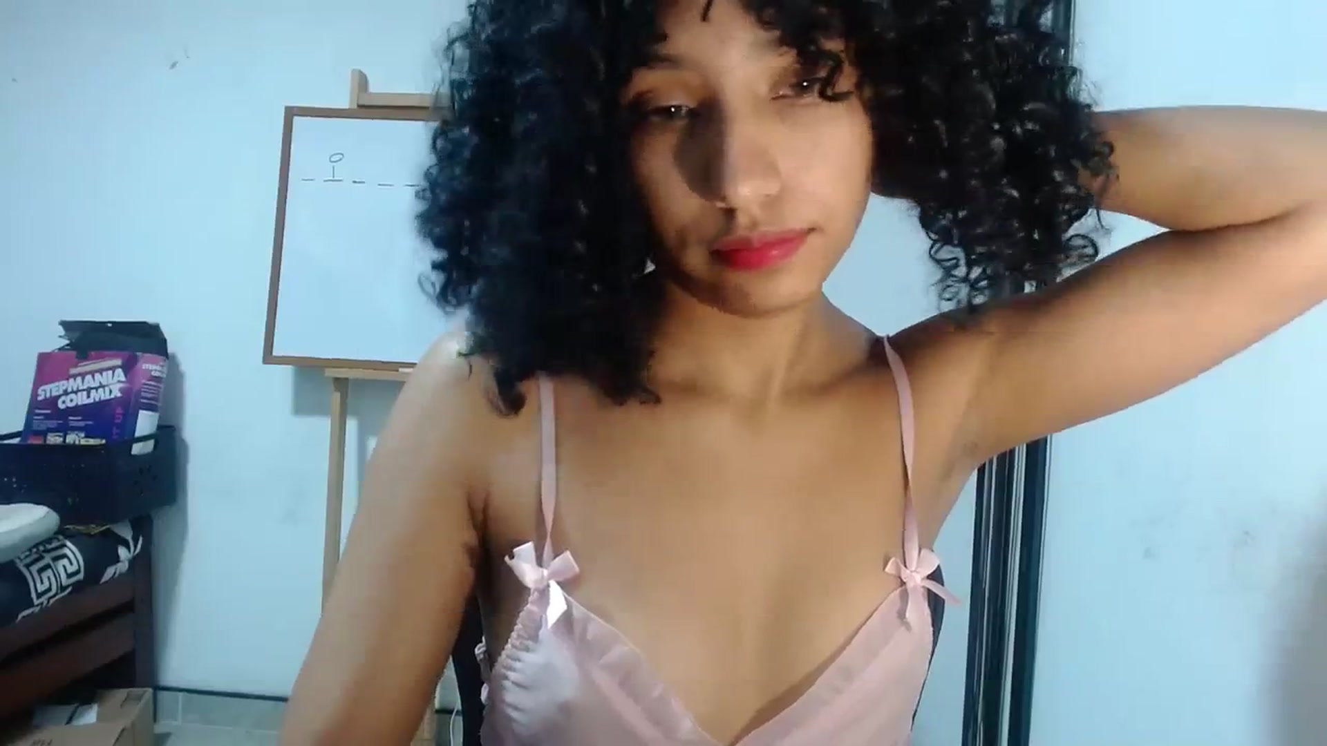 Gallery image thumbnail from Cofewithmilk's myfreecams stream on, 09/30/2023, 16:12 image 5 of 20