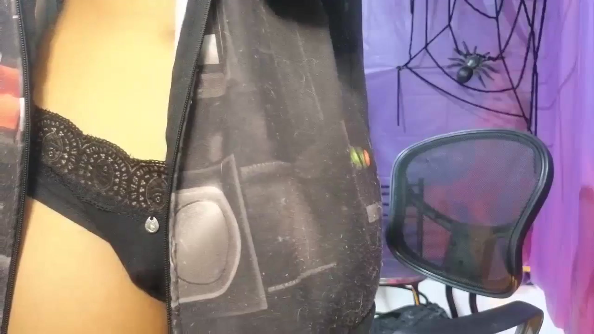 Gallery image thumbnail from Cofewithmilk's myfreecams stream on, 10/14/2023, 16:23 image 19 of 20
