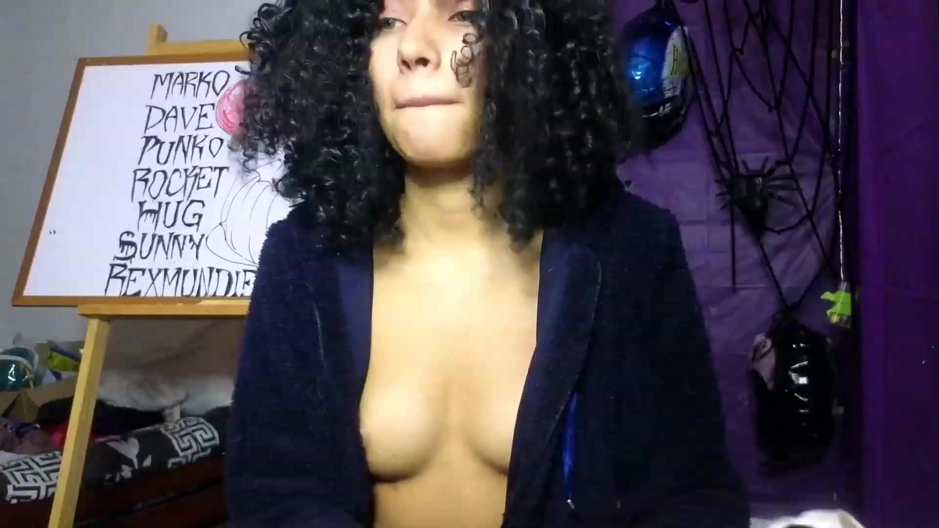 Gallery image thumbnail from Cofewithmilk's myfreecams stream on, 10/30/2023, 08:24 image 5 of 20