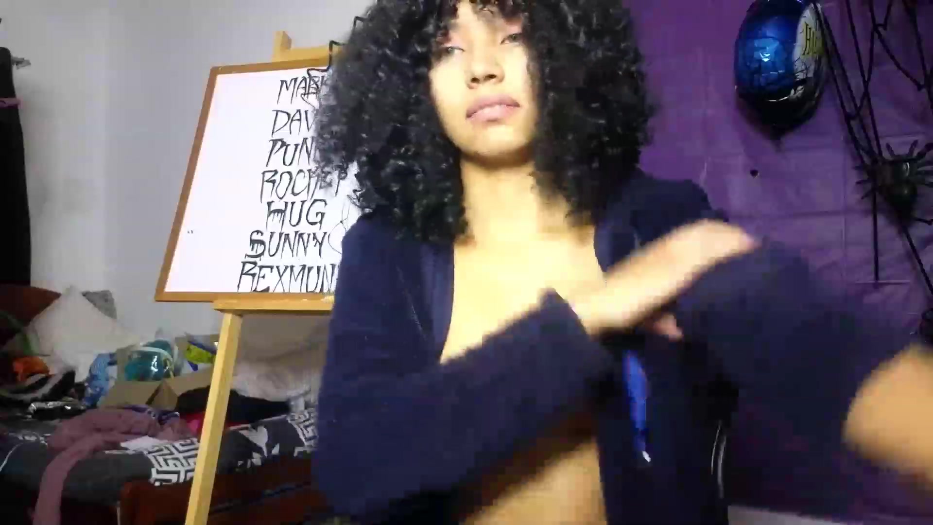 Gallery image thumbnail from Cofewithmilk's myfreecams stream on, 10/30/2023, 08:24 image 14 of 20