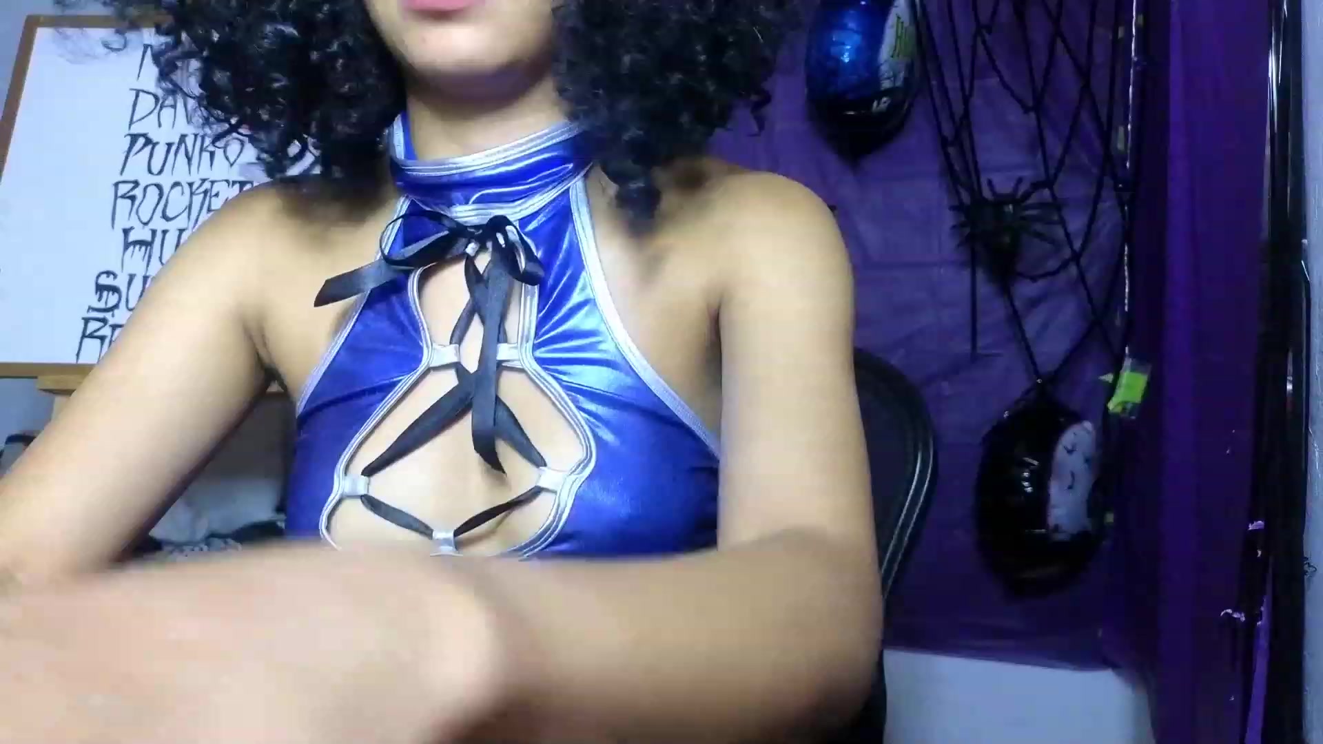Gallery image thumbnail from Cofewithmilk's myfreecams stream on, 10/31/2023, 08:51 image 1 of 20