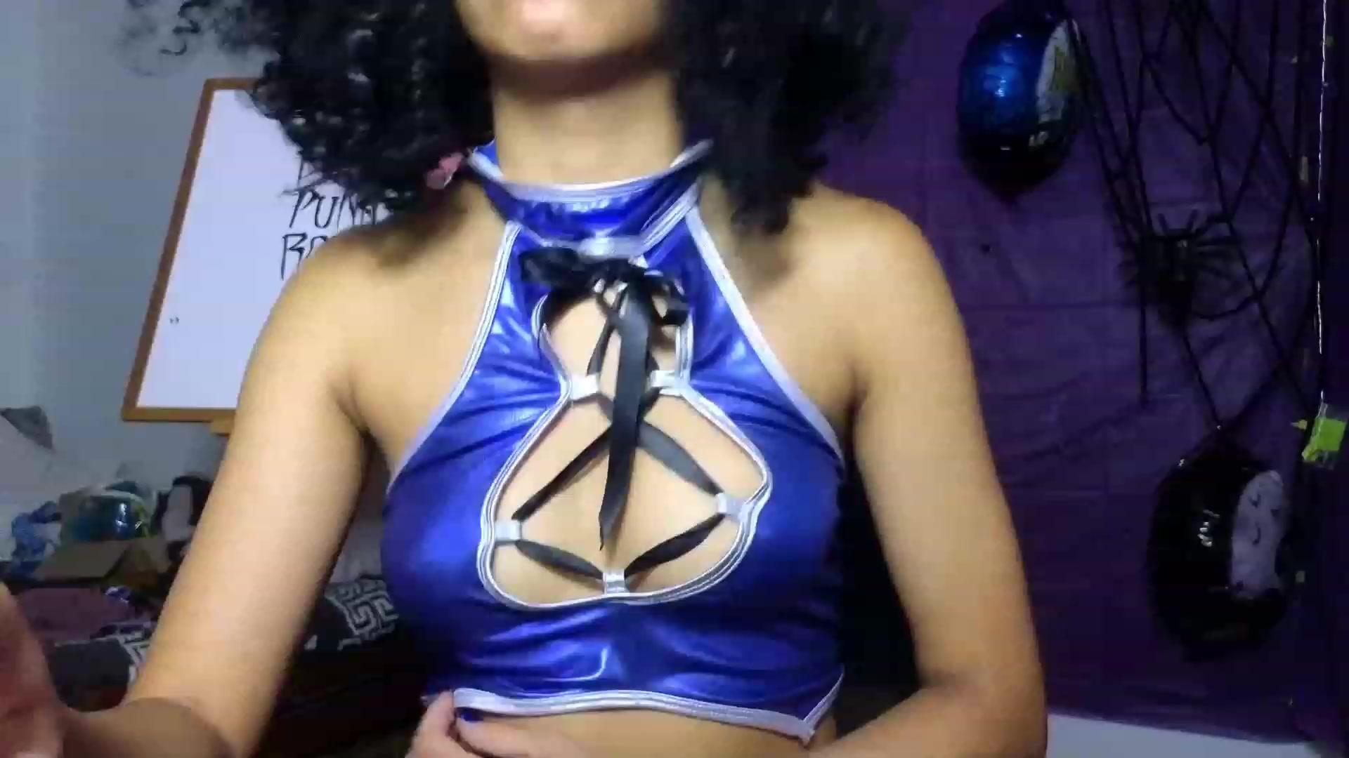 Gallery image thumbnail from Cofewithmilk's myfreecams stream on, 10/31/2023, 08:51 image 14 of 20