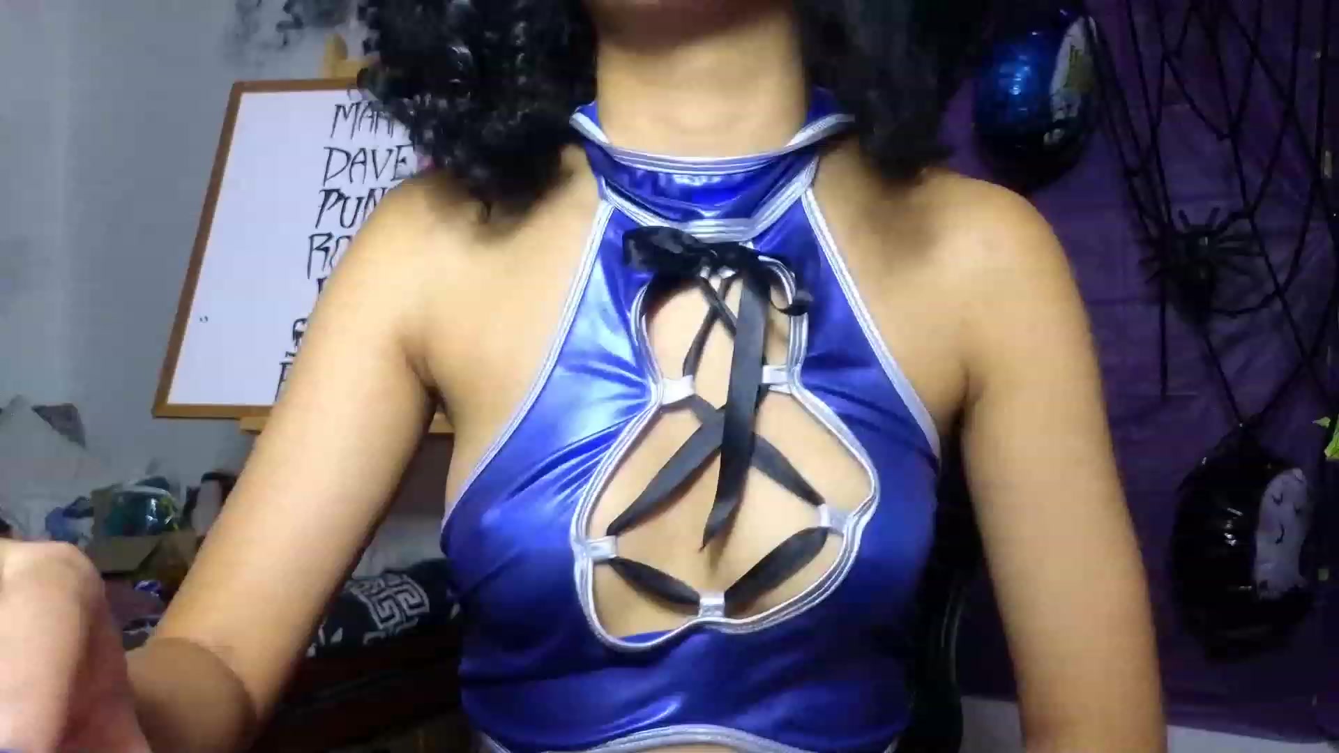 Gallery image thumbnail from Cofewithmilk's myfreecams stream on, 10/31/2023, 08:51 image 16 of 20