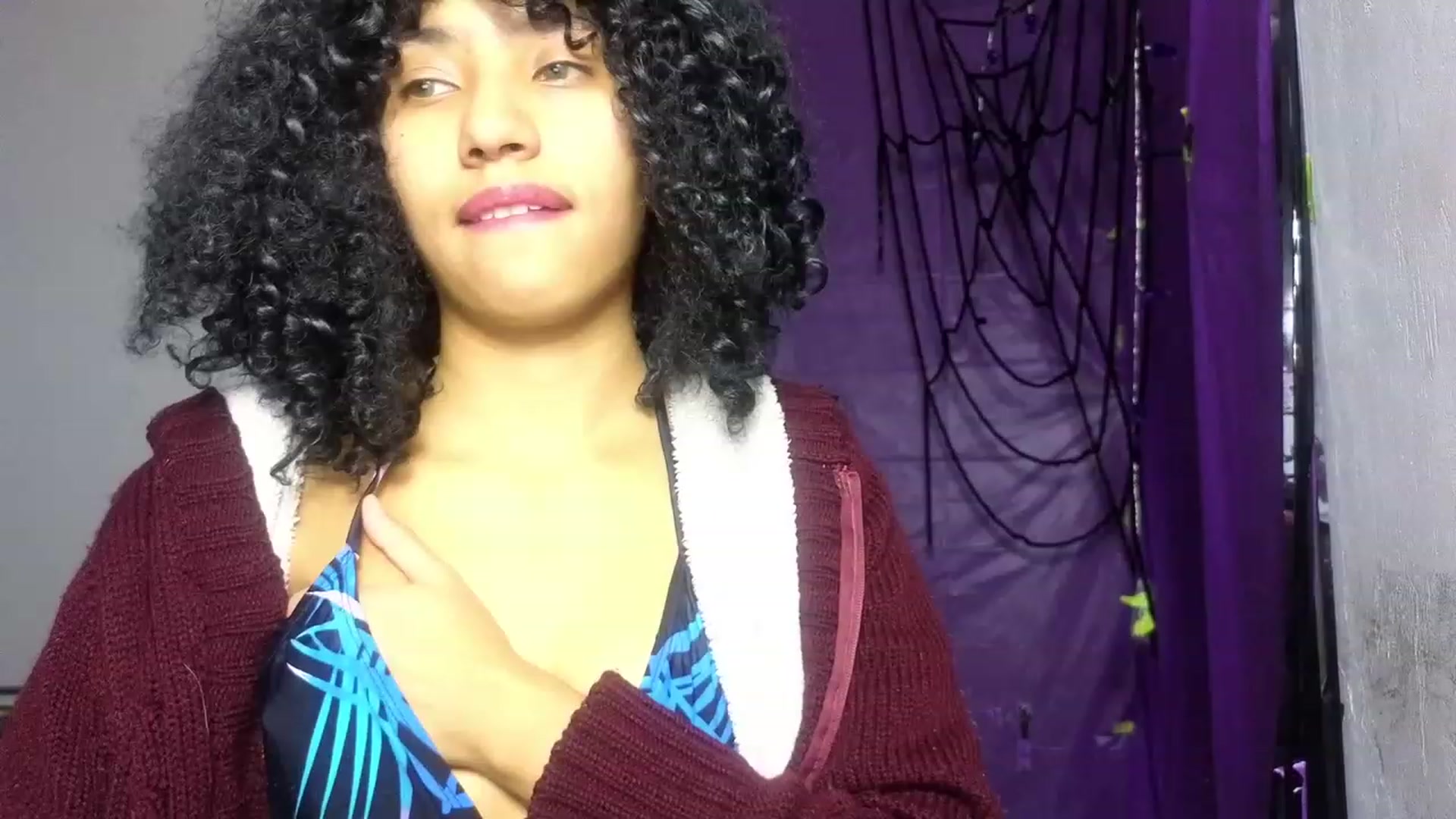 Gallery image thumbnail from Cofewithmilk's myfreecams stream on, 11/11/2023, 14:24 image 11 of 20