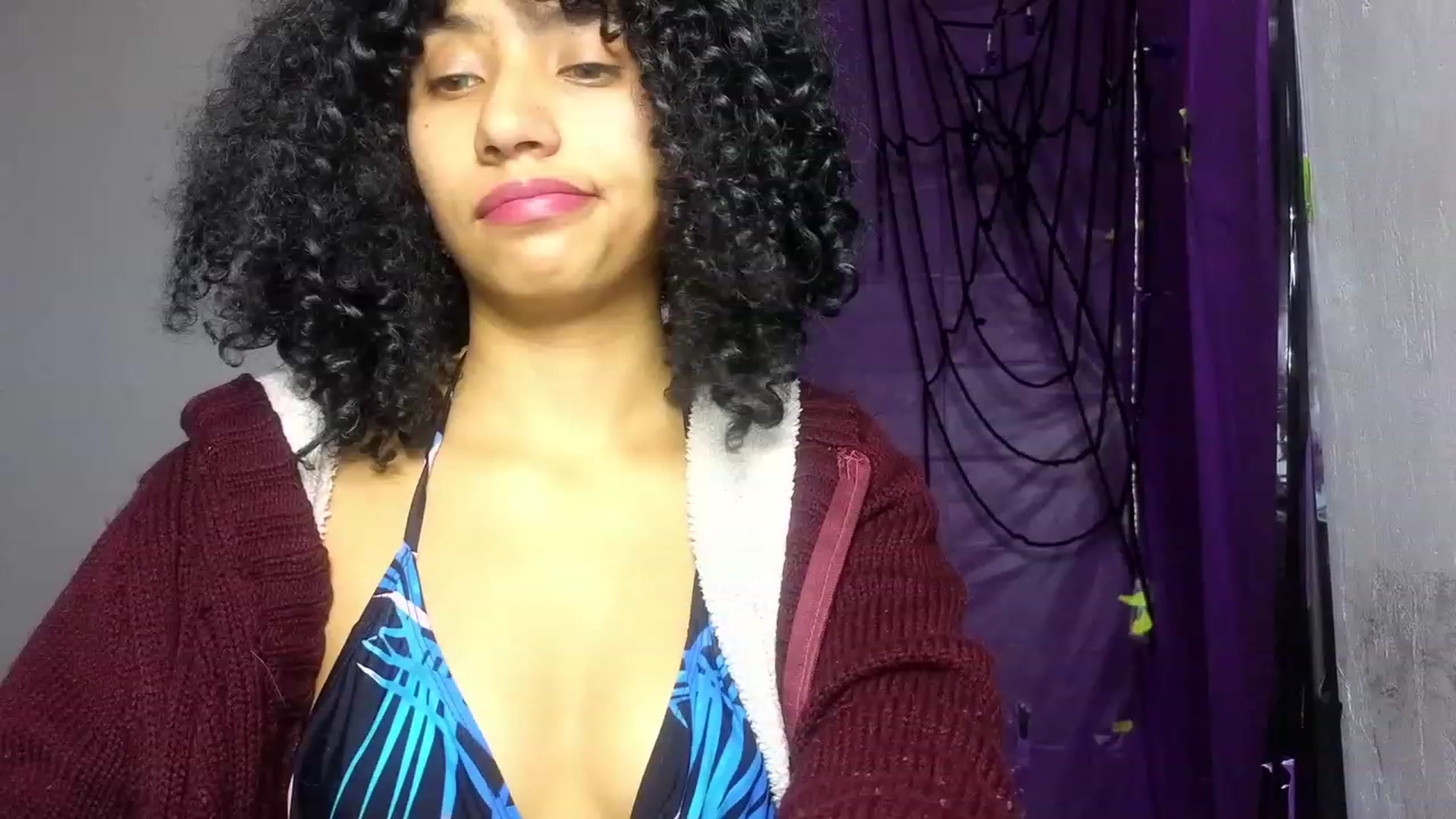 Gallery image thumbnail from Cofewithmilk's myfreecams stream on, 11/11/2023, 14:24 image 10 of 20