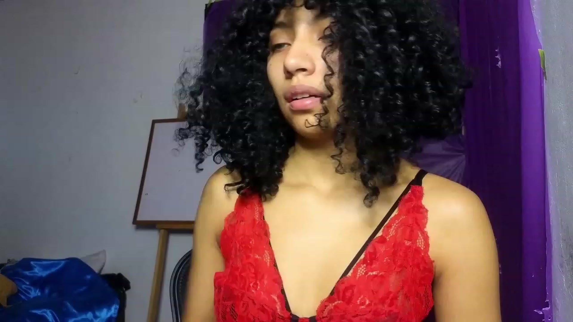 Gallery image thumbnail from Cofewithmilk's myfreecams stream on, 11/18/2023, 17:08 image 11 of 20
