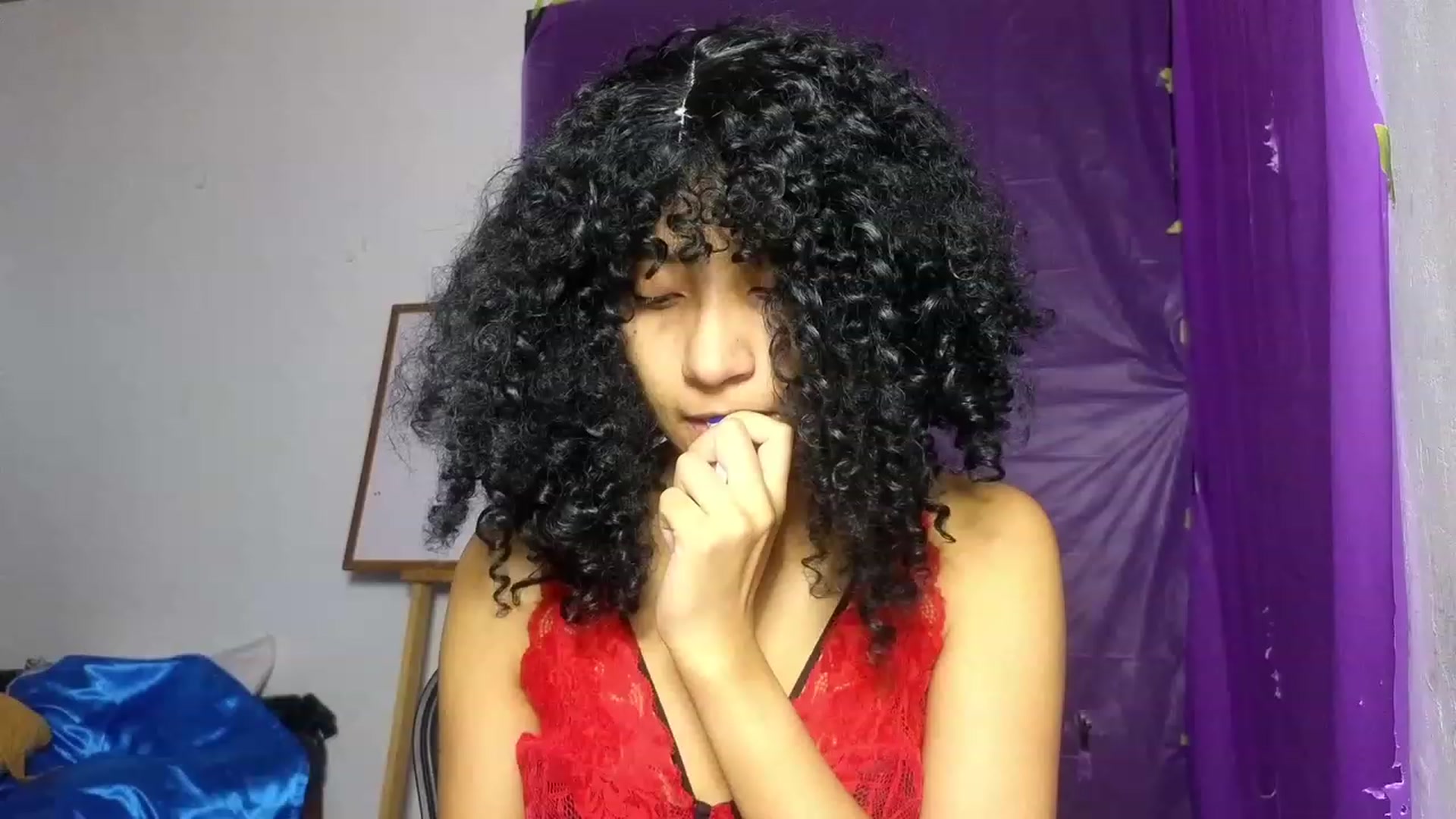 Gallery image thumbnail from Cofewithmilk's myfreecams stream on, 11/18/2023, 17:08 image 13 of 20