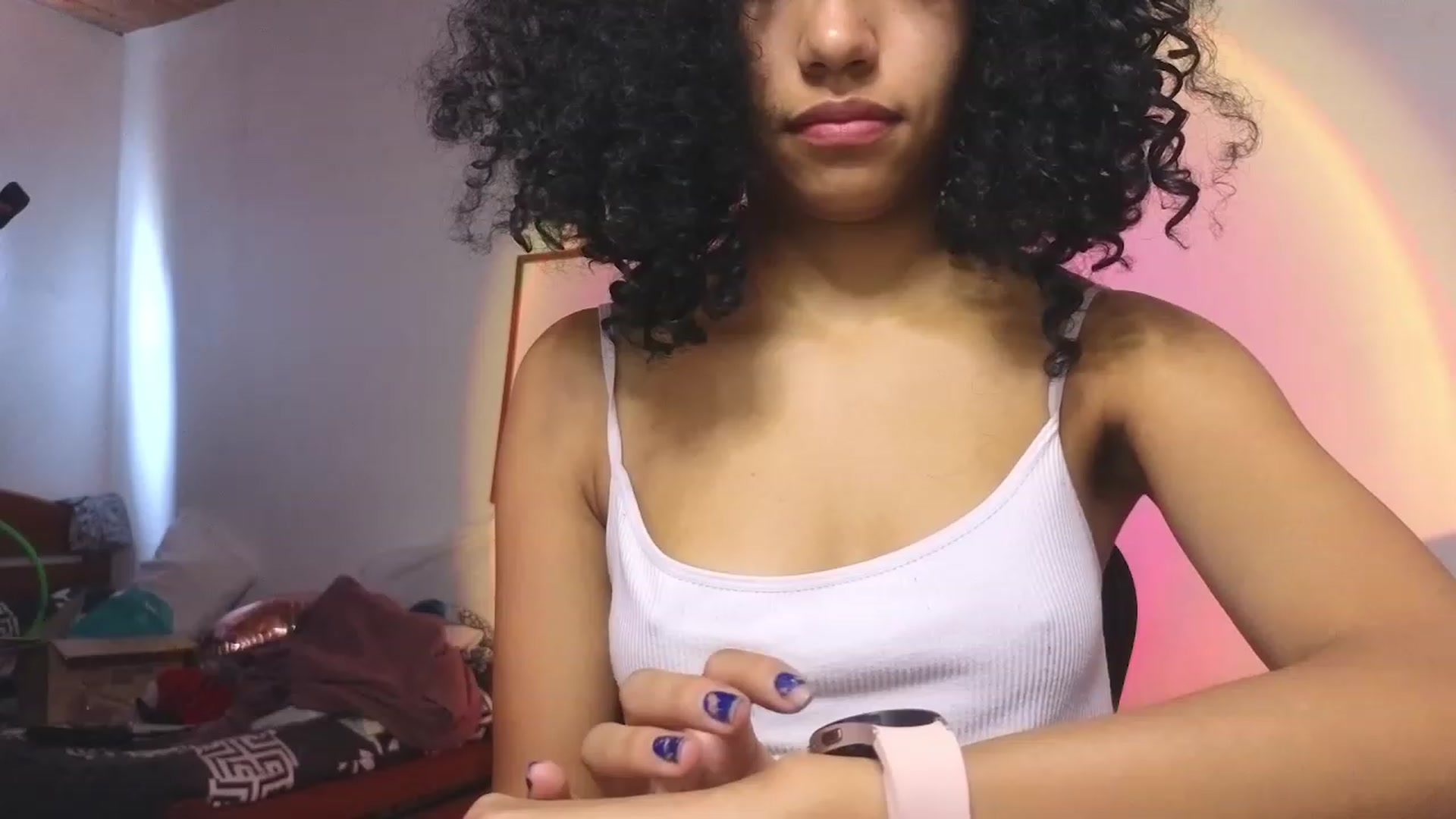 Gallery image thumbnail from Cofewithmilk's myfreecams stream on, 12/09/2023, 16:11 image 17 of 20