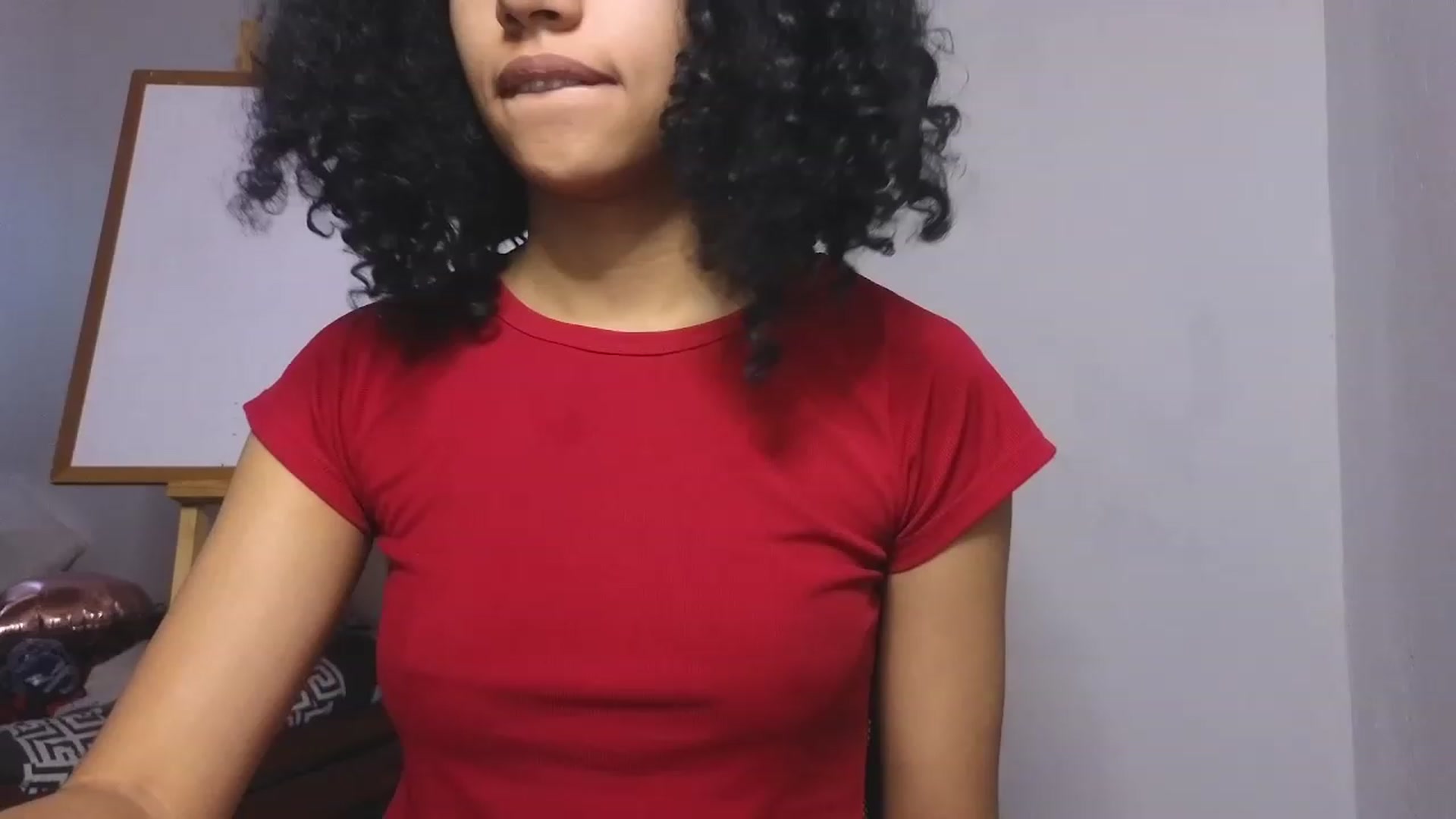 Gallery image thumbnail from Cofewithmilk's myfreecams stream on, 12/10/2023, 22:08 image 6 of 20