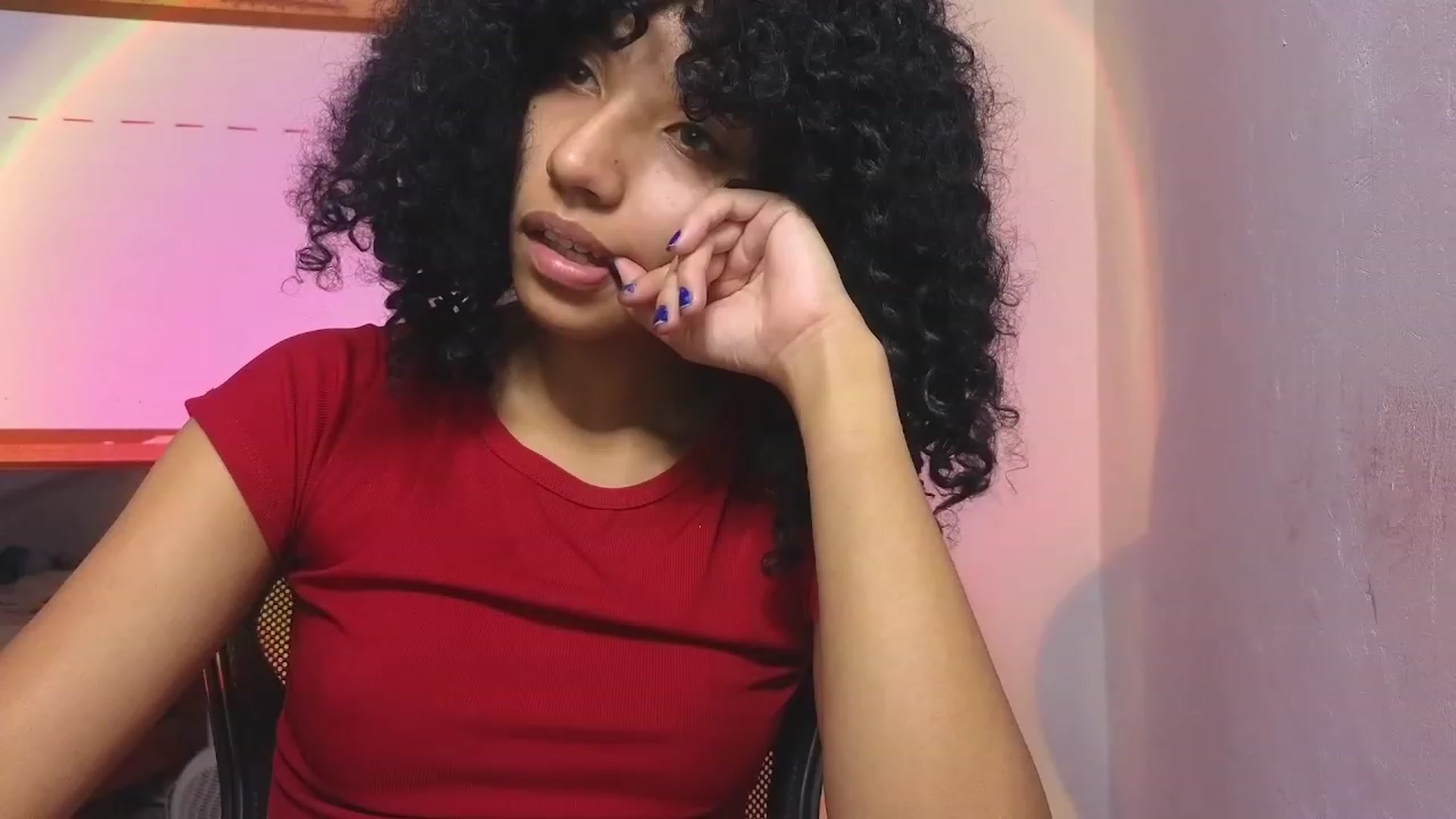 Gallery image thumbnail from Cofewithmilk's myfreecams stream on, 12/10/2023, 22:08 image 14 of 20