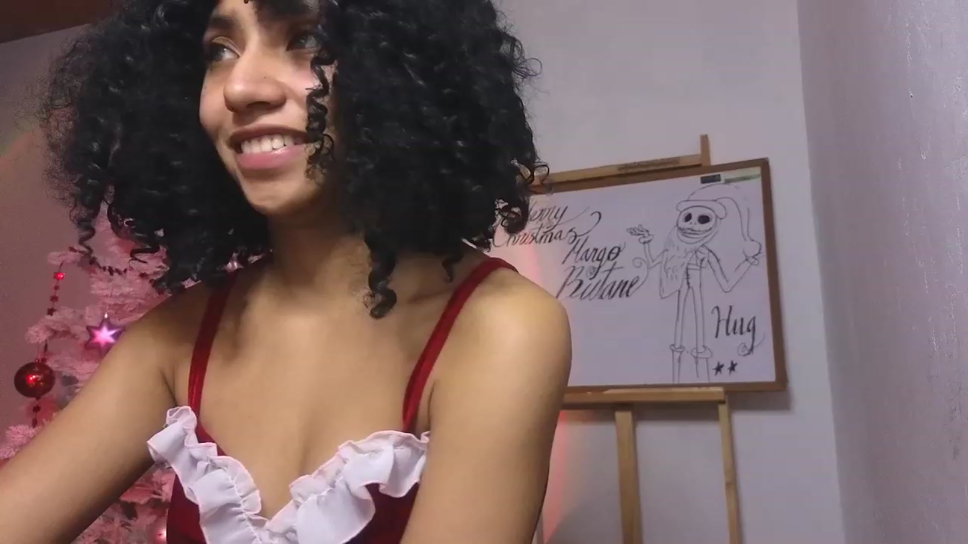 Gallery image thumbnail from Cofewithmilk's myfreecams stream on, 12/25/2023, 09:53 image 4 of 20