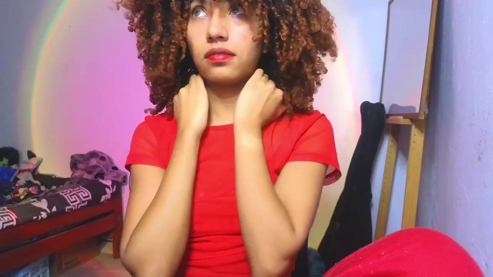 Gallery image thumbnail from Cofewithmilk's myfreecams stream on, 01/22/2024, 11:07 image 8 of 20