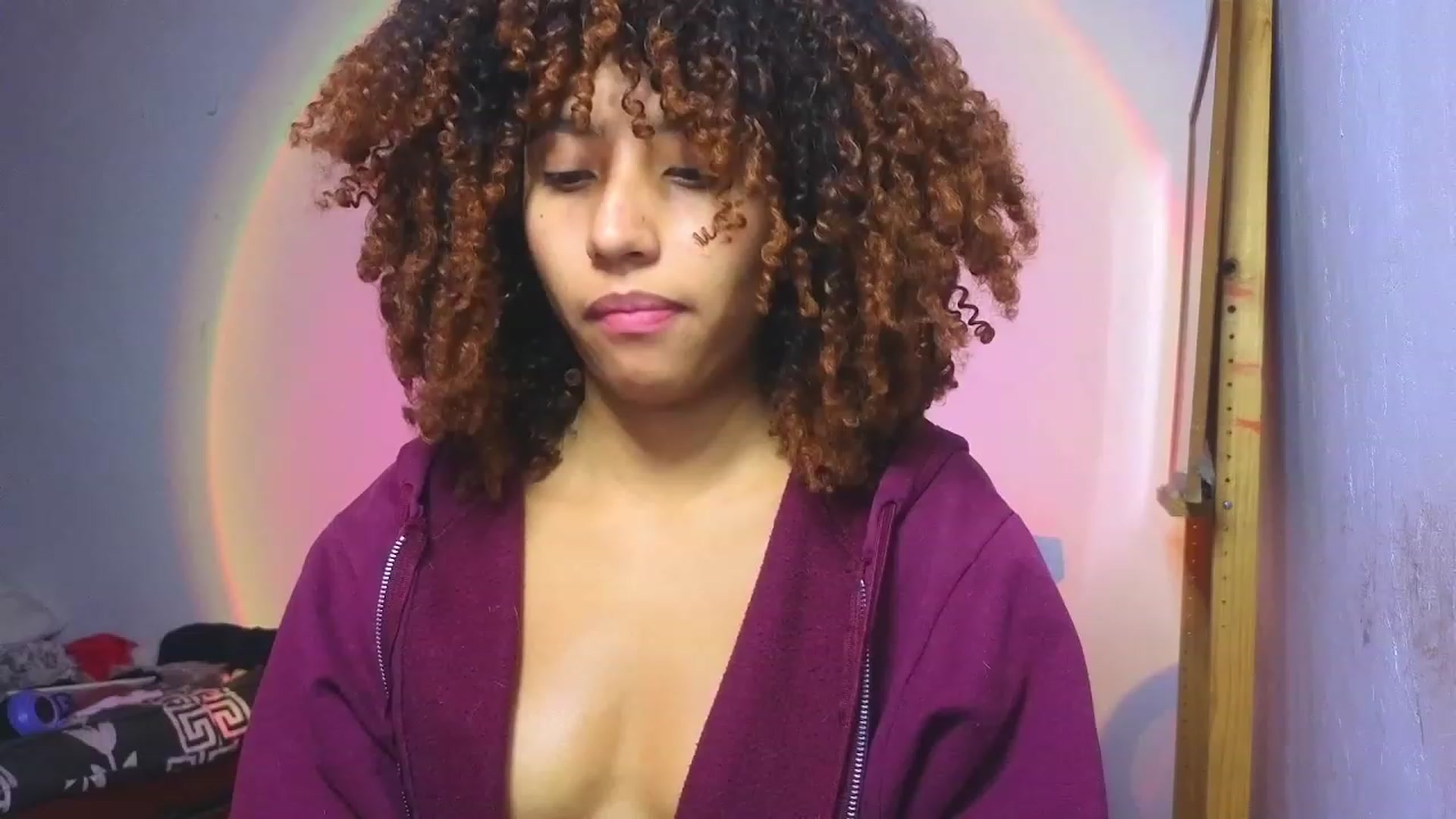 Gallery image thumbnail from Cofewithmilk's myfreecams stream on, 02/13/2024, 10:55 image 1 of 20