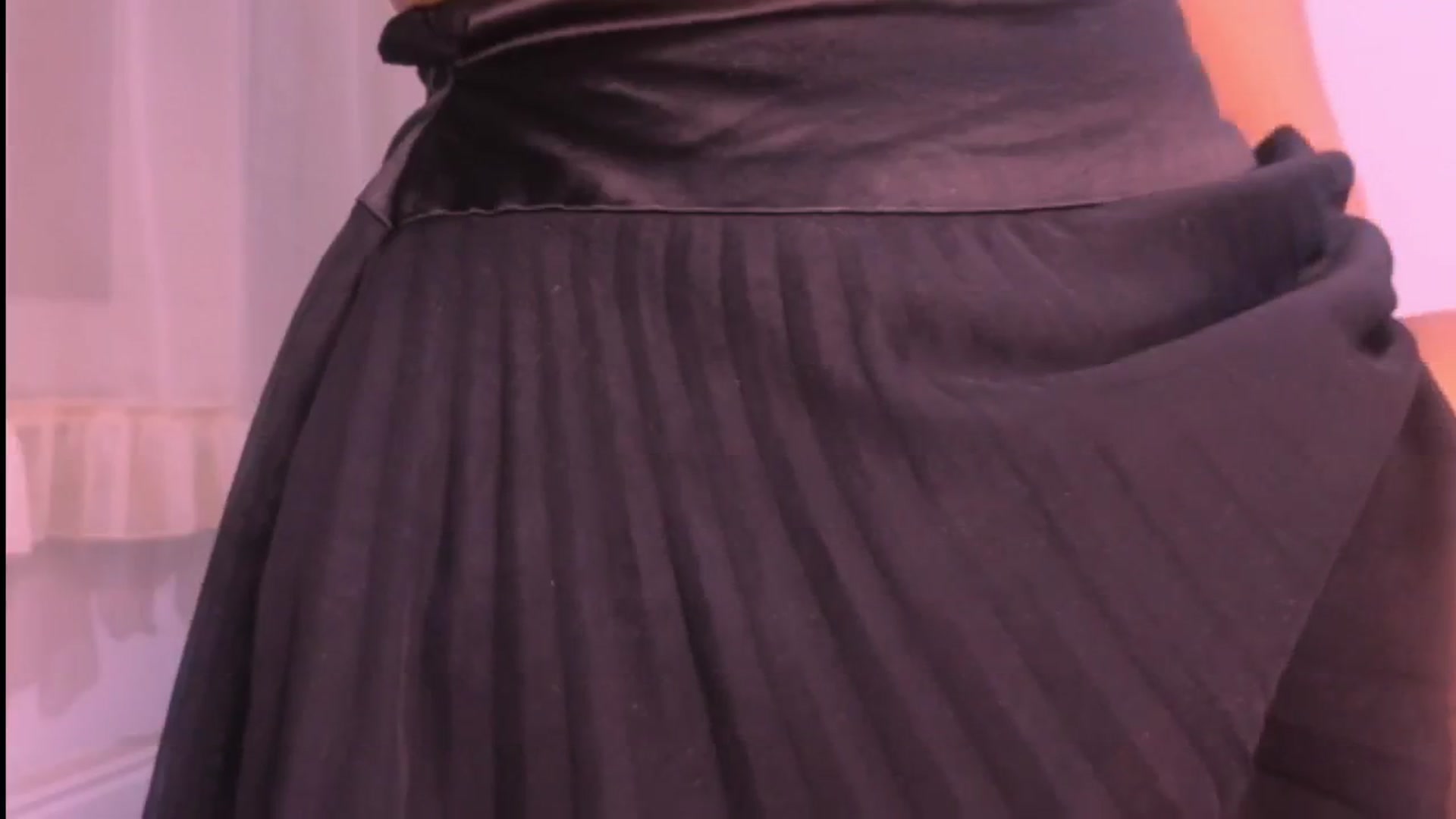 Gallery image thumbnail from Cofewithmilk's myfreecams stream on, 07/21/2024, 24:43 image 5 of 20
