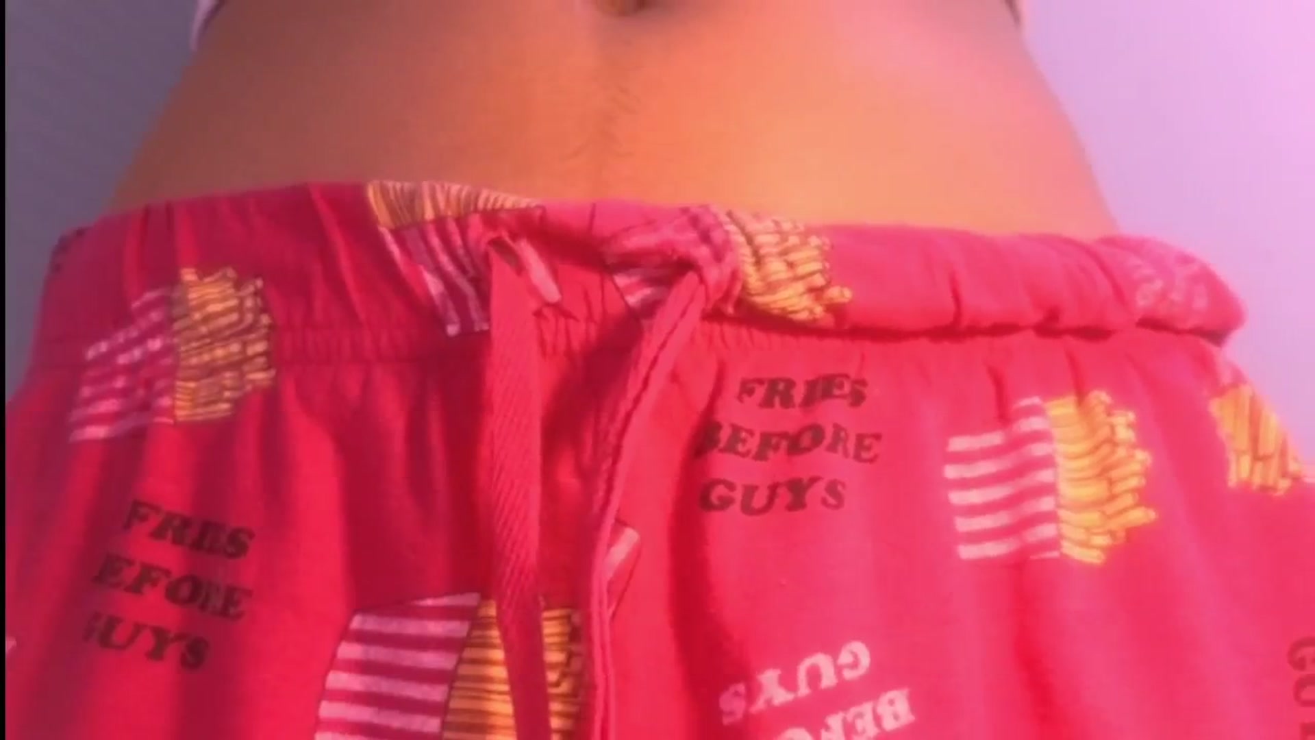 Gallery image thumbnail from Cofewithmilk's myfreecams stream on, 07/22/2024, 07:35 image 17 of 20