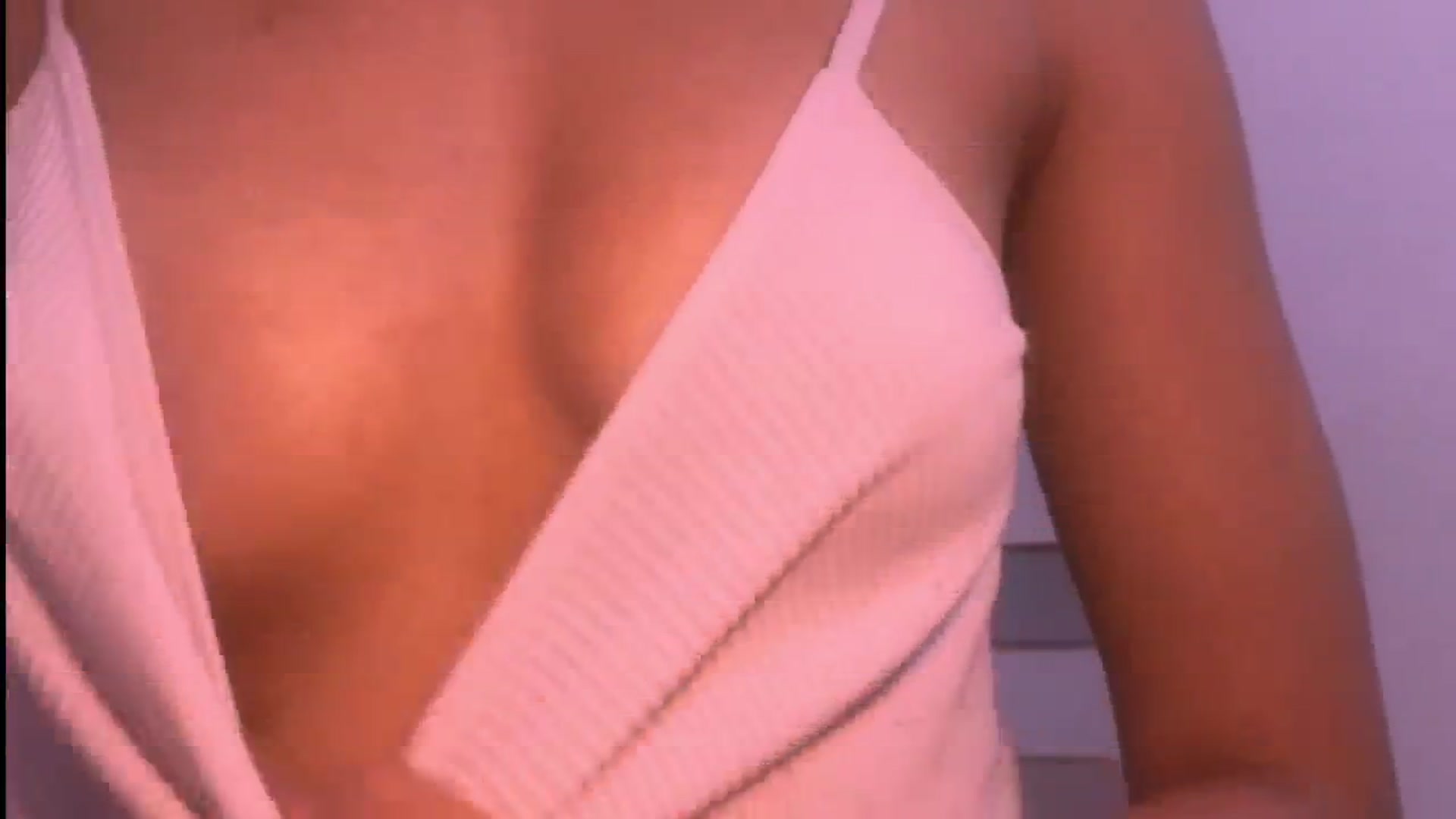 Gallery image thumbnail from Cofewithmilk's myfreecams stream on, 07/22/2024, 07:35 image 15 of 20