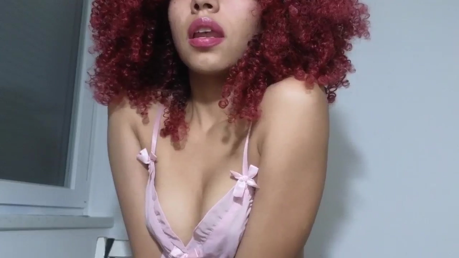 Gallery image thumbnail from Cofewithmilk's myfreecams stream on, 09/30/2024, 15:55 image 11 of 20