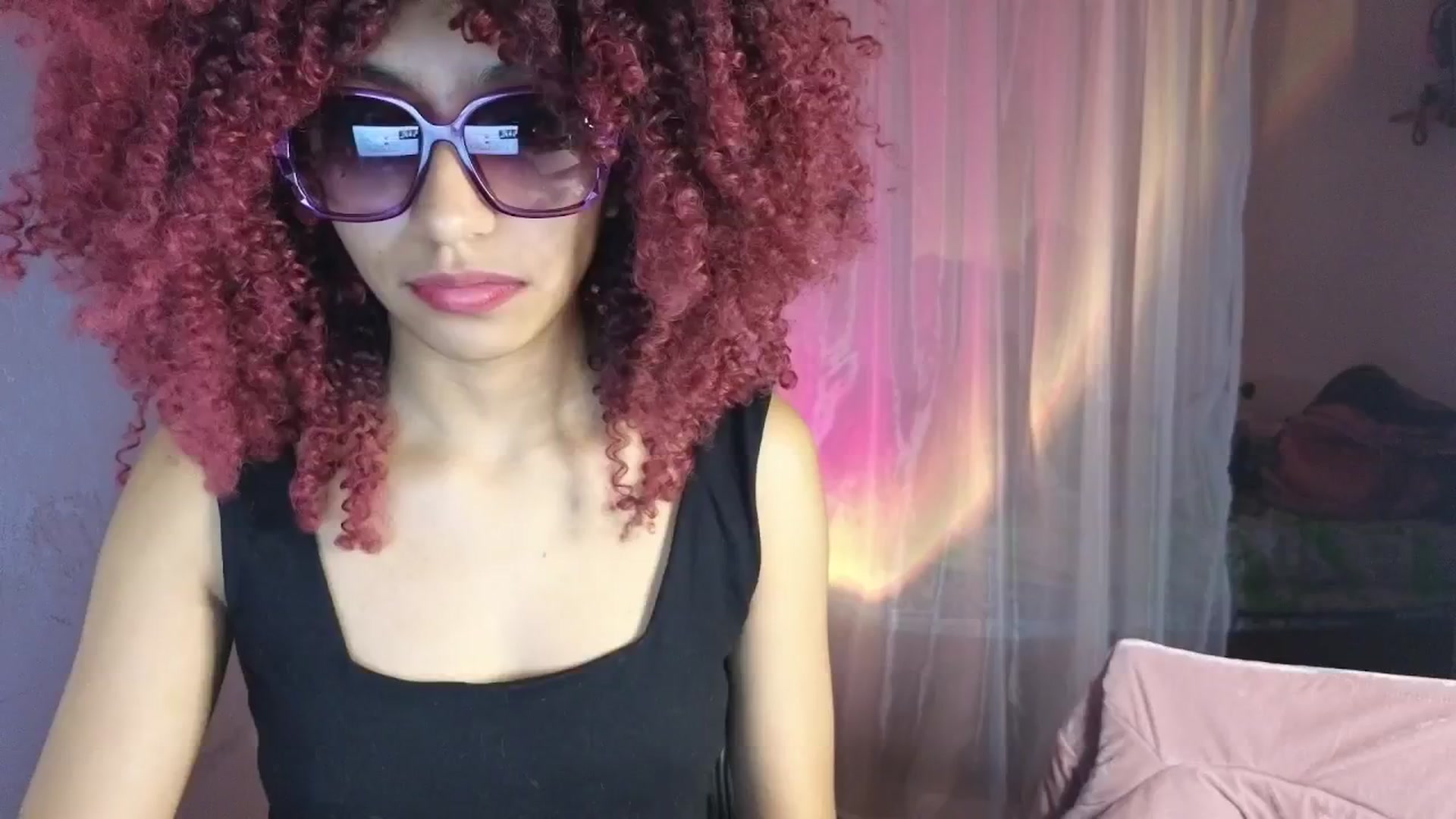 Gallery image thumbnail from Cofewithmilk's myfreecams stream on, 03/22/2025, 10:07 image 11 of 20