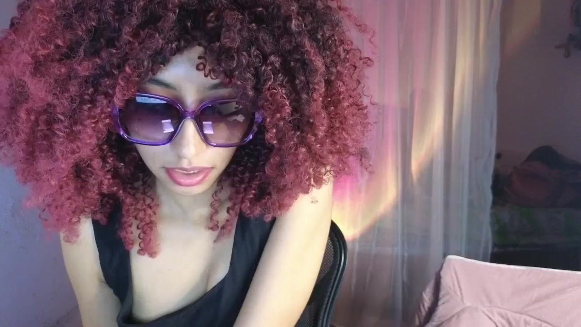 Gallery image thumbnail from Cofewithmilk's myfreecams stream on, 03/22/2025, 10:07 image 16 of 20