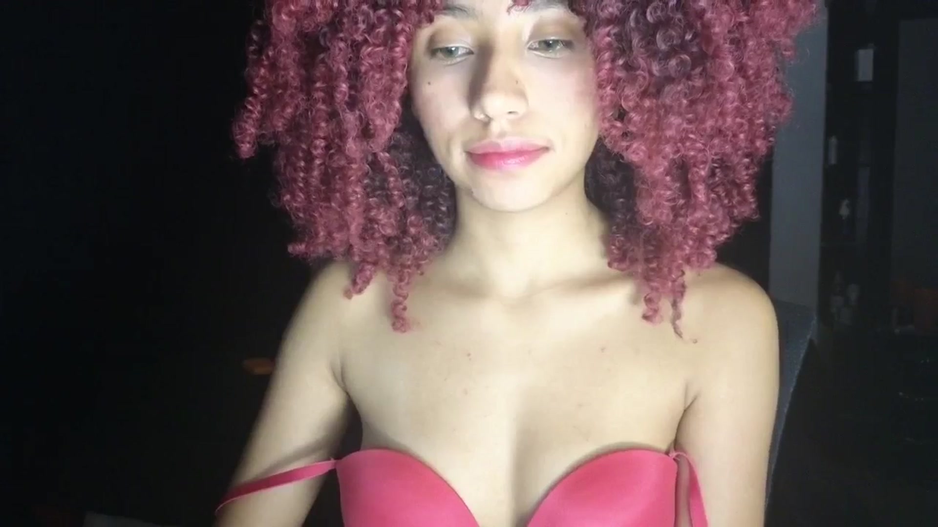Gallery image thumbnail from Cofewithmilk's myfreecams stream on, 06/26/2025, 07:09 image 11 of 20
