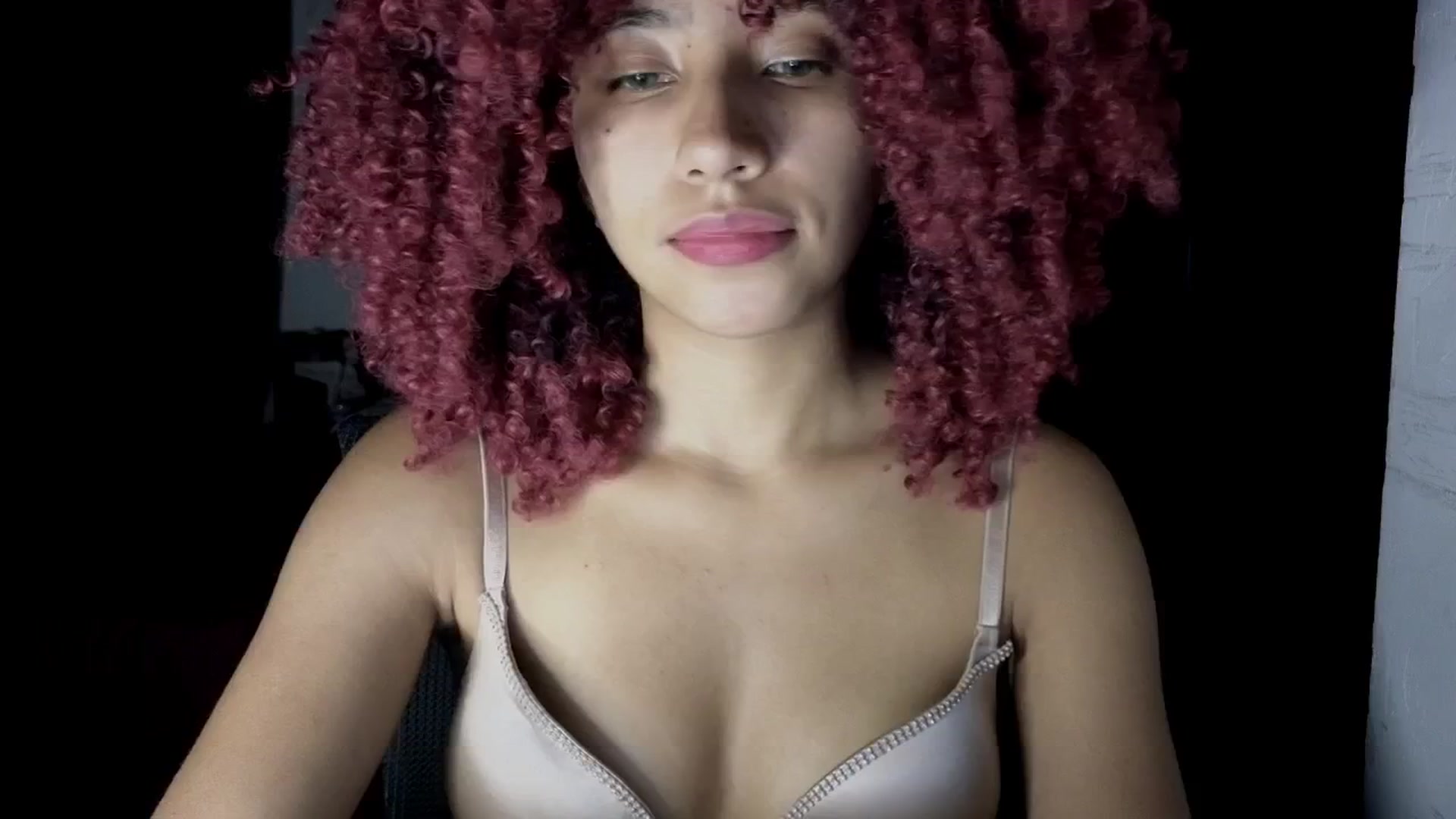 Gallery image thumbnail from Cofewithmilk's myfreecams stream on, 09/23/2025, 04:11 image 2 of 20